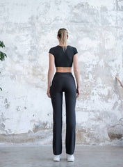 FREYA - Short Sleeves Crop Top - Black - VECTOR SPORTSWEAR