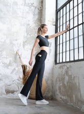 GERD - PocketFlow Wide - Leg Legging - Black - VECTOR SPORTSWEAR