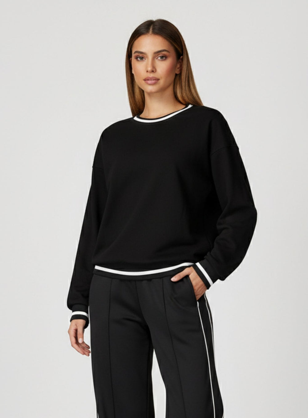 vector sportswear - Women’s casual loose fit sweater pullover