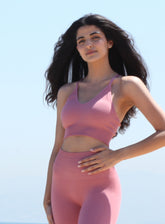 VESTA - RIBBED SEAMLESS SPORTS BRA - PINK - VECTOR SPORTSWEAR