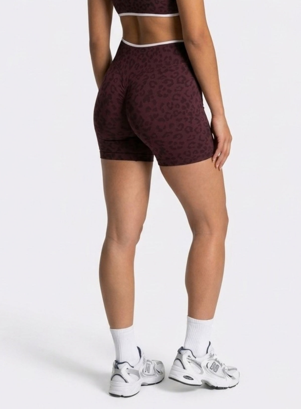 Leopard Scrunch Shorts - Merlot