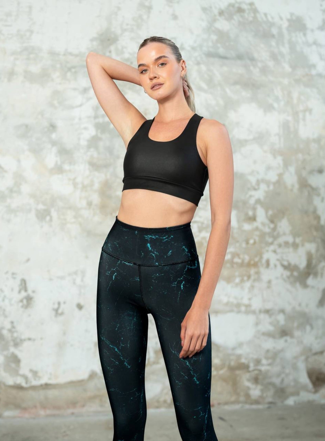 ARTEMES - Green Pulse Stylish Strides Legging