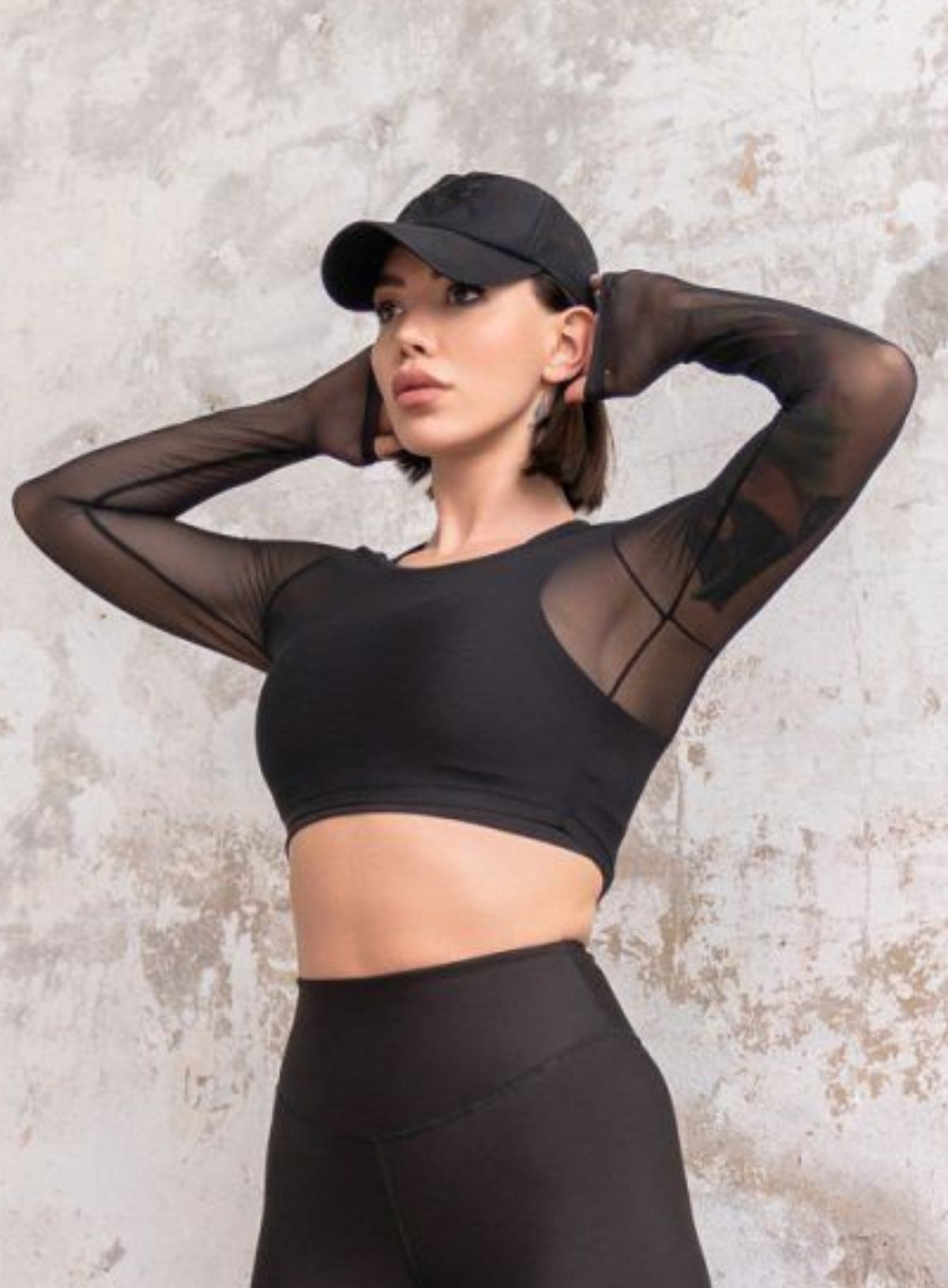 ARTEMES - LACY LONG SLEEVES + SPORTS BRA - BLACK