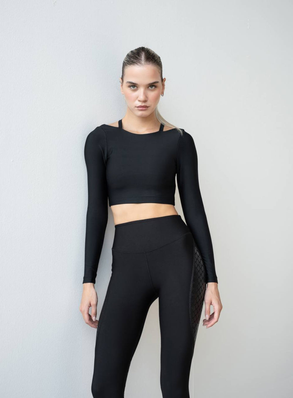 FREYA - Allure Long Sleeve Crop Top - Black - VECTOR SPORTSWEAR