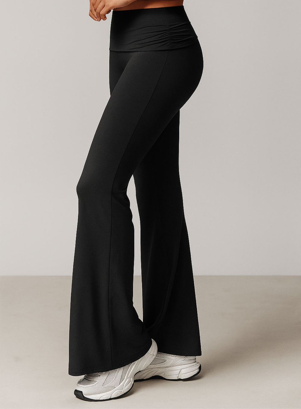 FlowRise - Ruched Waist Legging - Black - VECTOR SPORTSWEAR