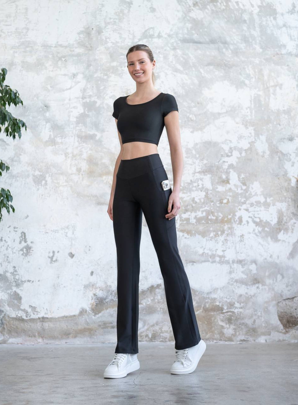 GERD - PocketFlow Wide - Leg Legging - Black - VECTOR SPORTSWEAR