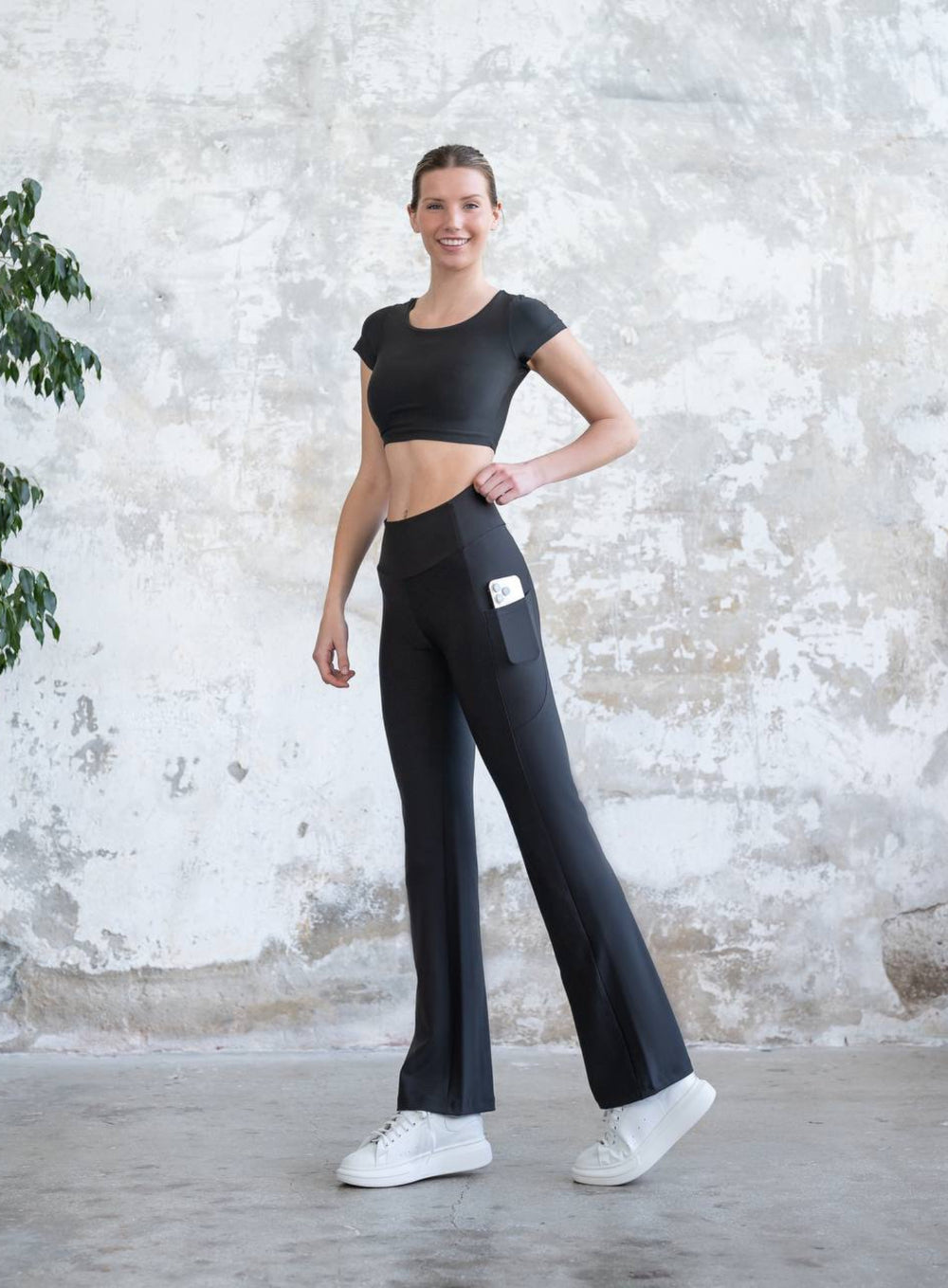 GERD - PocketFlow Wide - Leg Legging - Black - VECTOR SPORTSWEAR