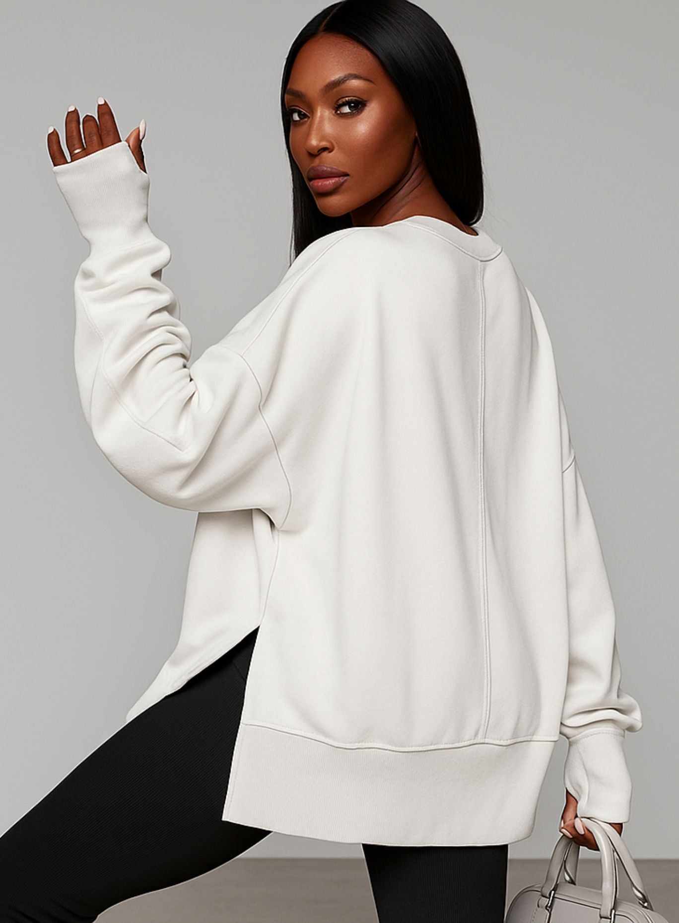 Oversized Round Neck Pullover - White
