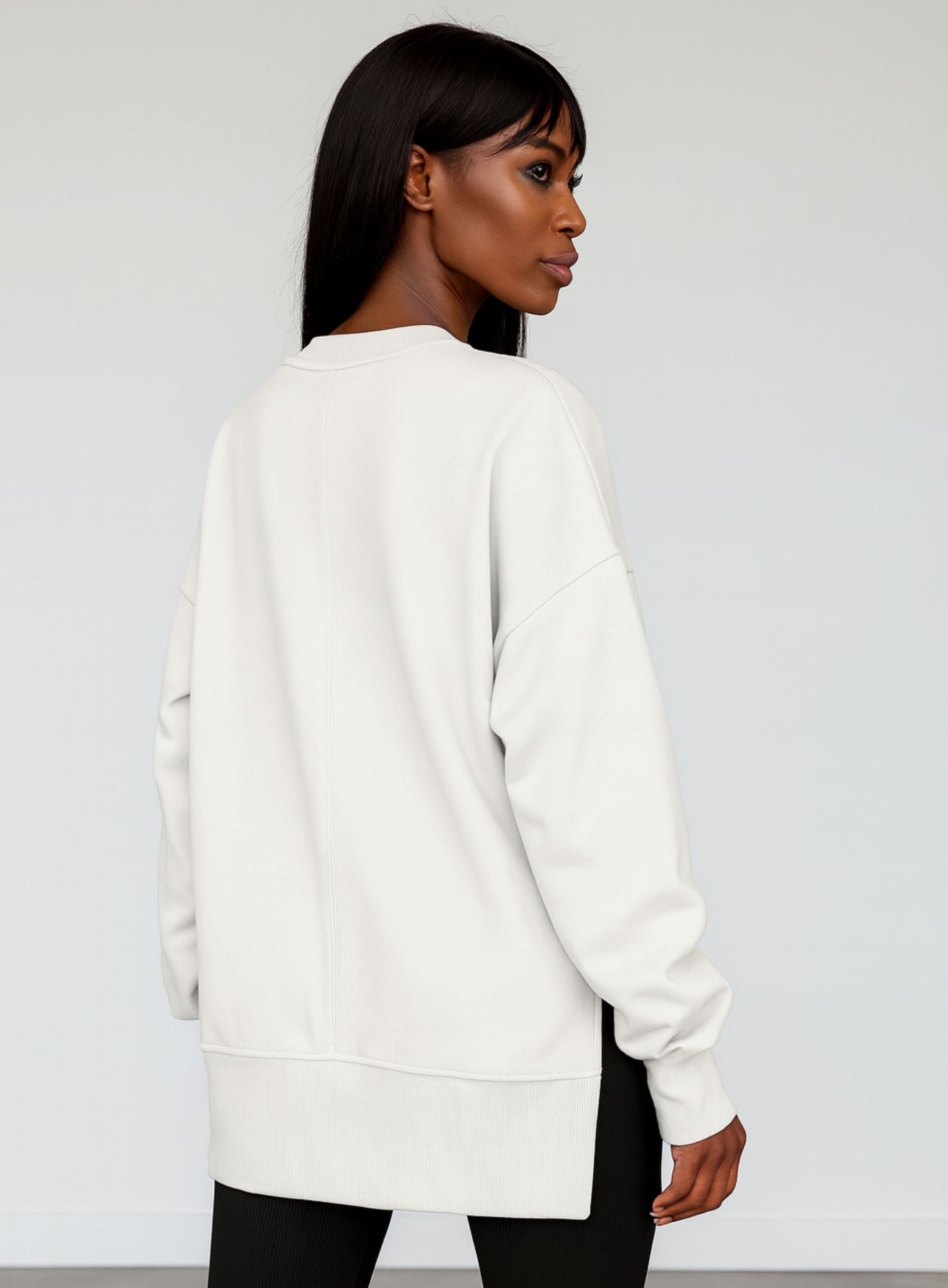 Oversized Round Neck Pullover - White