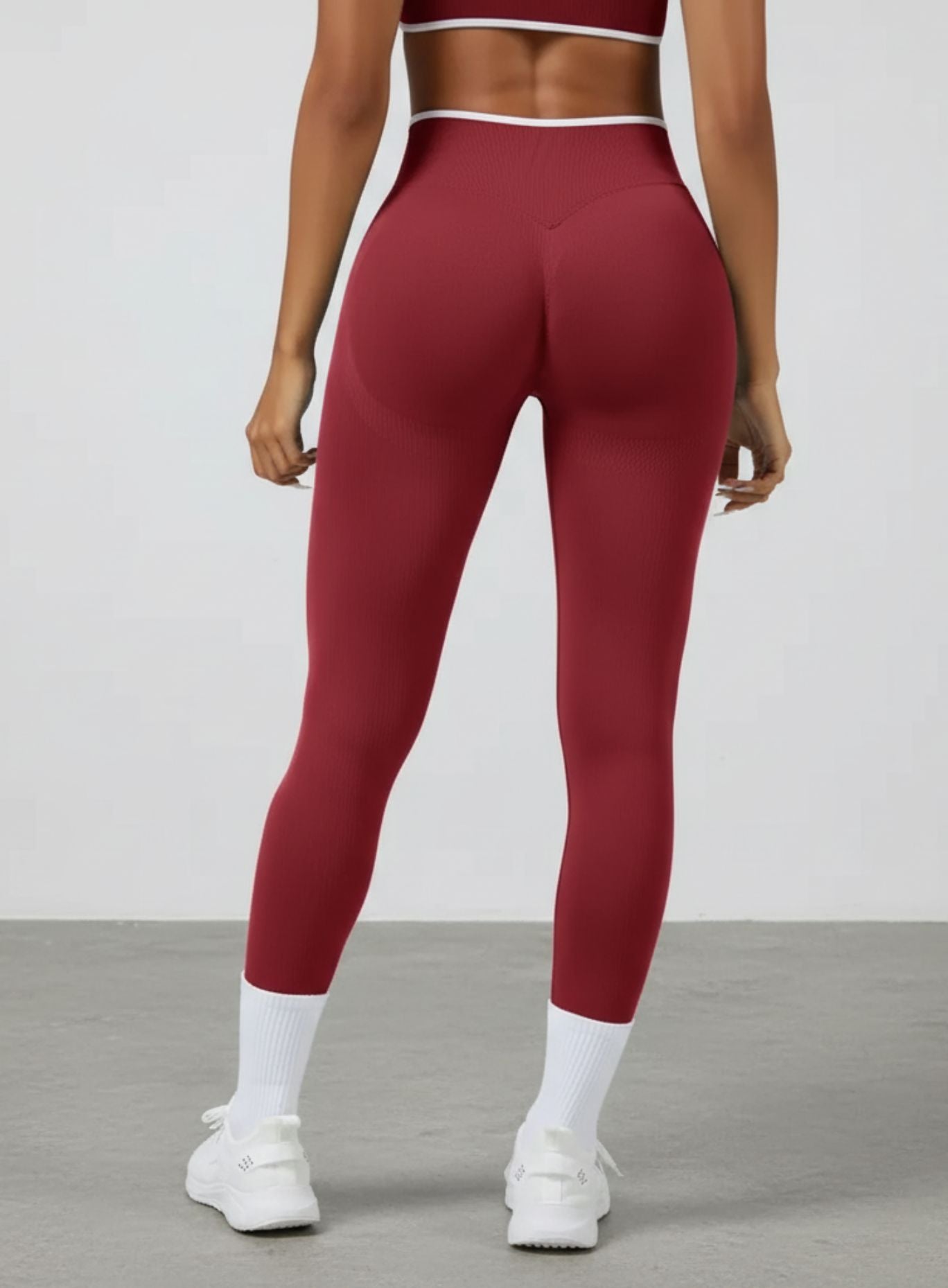 SculptCurve - HydraFit Seamless Legging - Cherry Red