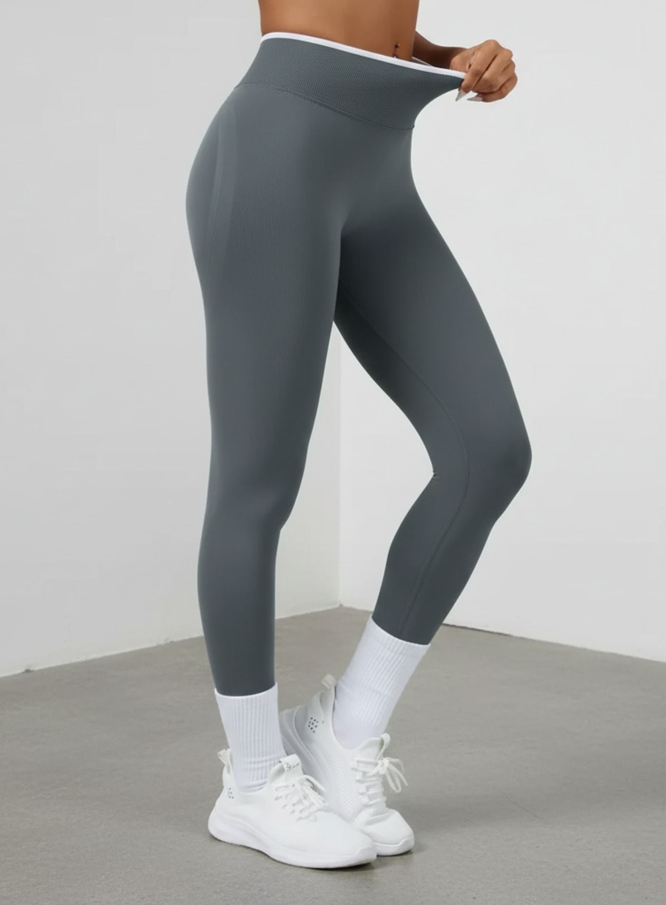 SculptCurve - HydraFit Seamless Legging - Gray