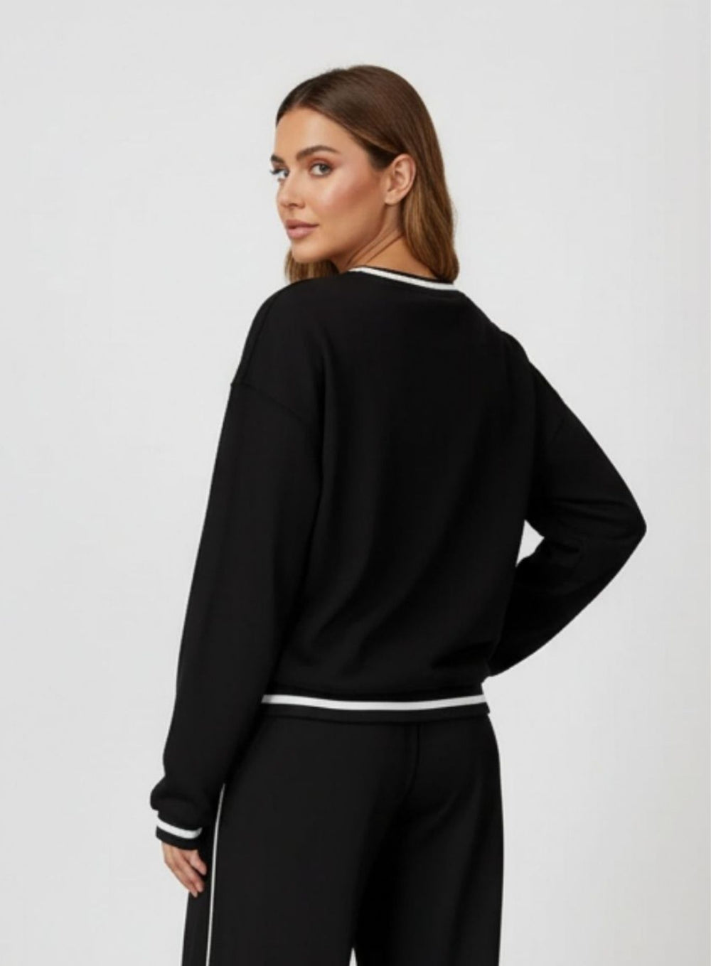 vector sportswear - Women’s casual loose fit sweater pullover