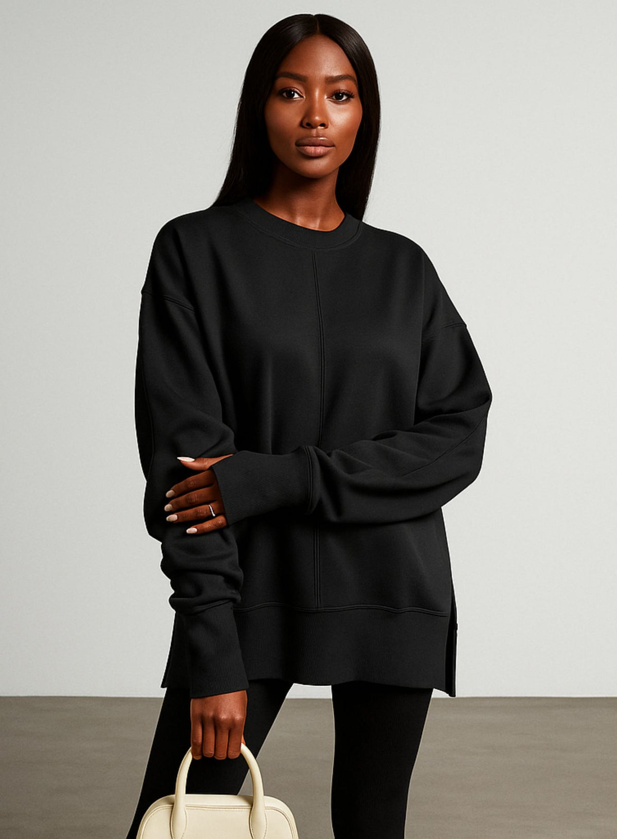 Oversized Round Neck Pullover - Black