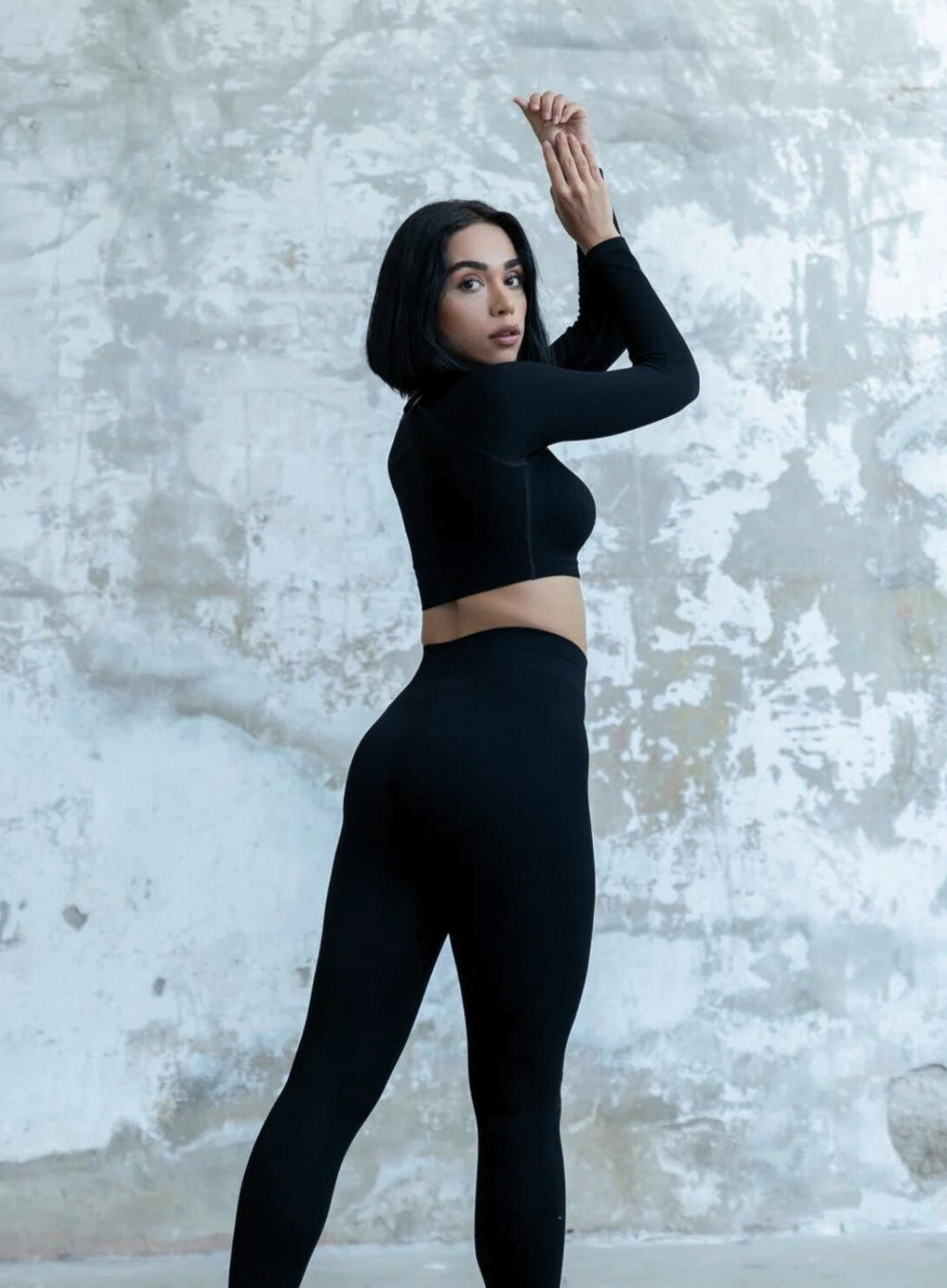 VESTA - HYDRAFIT RIBBED SEAMLESS LONG SLEEVES - BLACK - VECTOR SPORTSWEAR