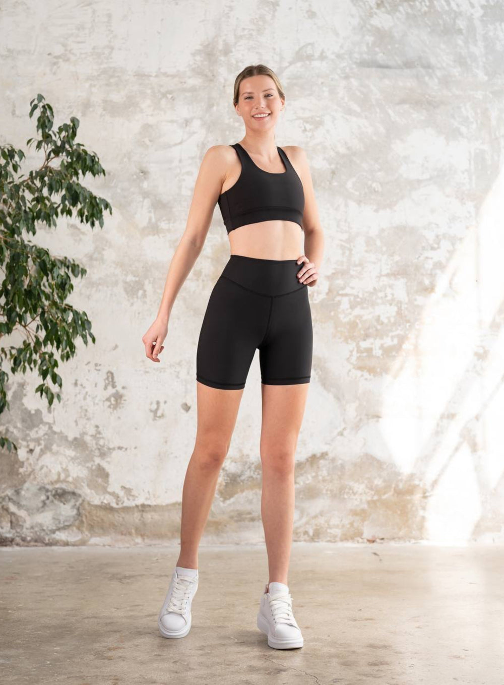 ARTEMES - PERFORMANCE SHORTS - BLACK - VECTOR SPORTSWEAR