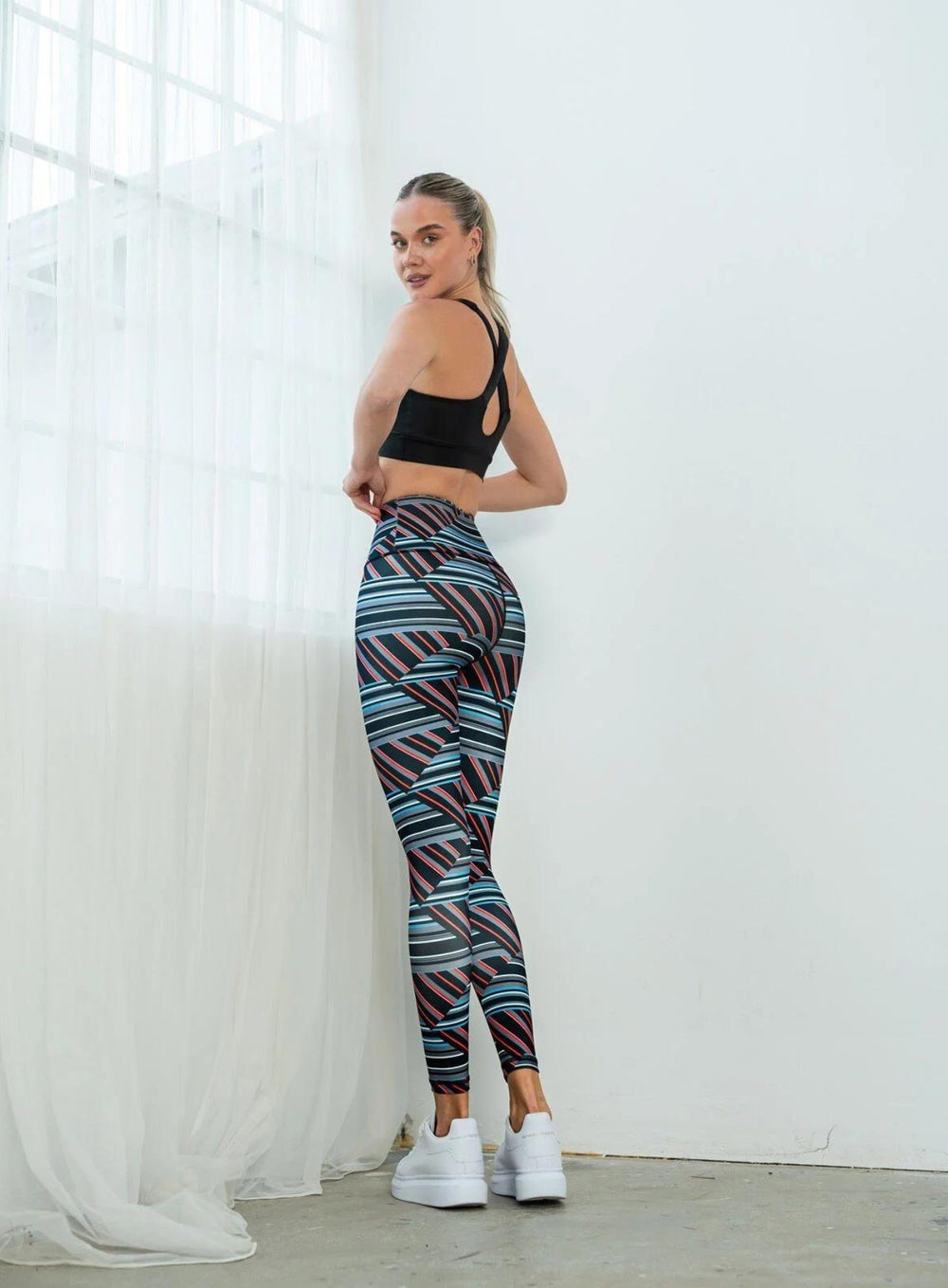 ARTEMES - RETRO STYLISH STRIDES LEGGING - VECTOR SPORTSWEAR