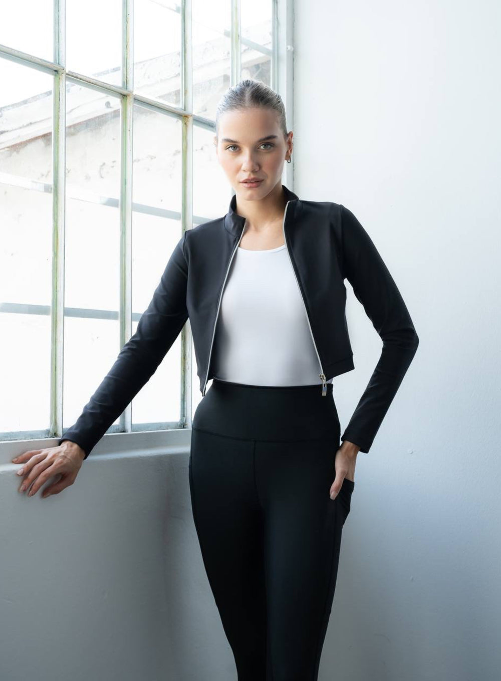 GERD - LONG SLEEVES ZIP UP - BLACK - VECTOR SPORTSWEAR