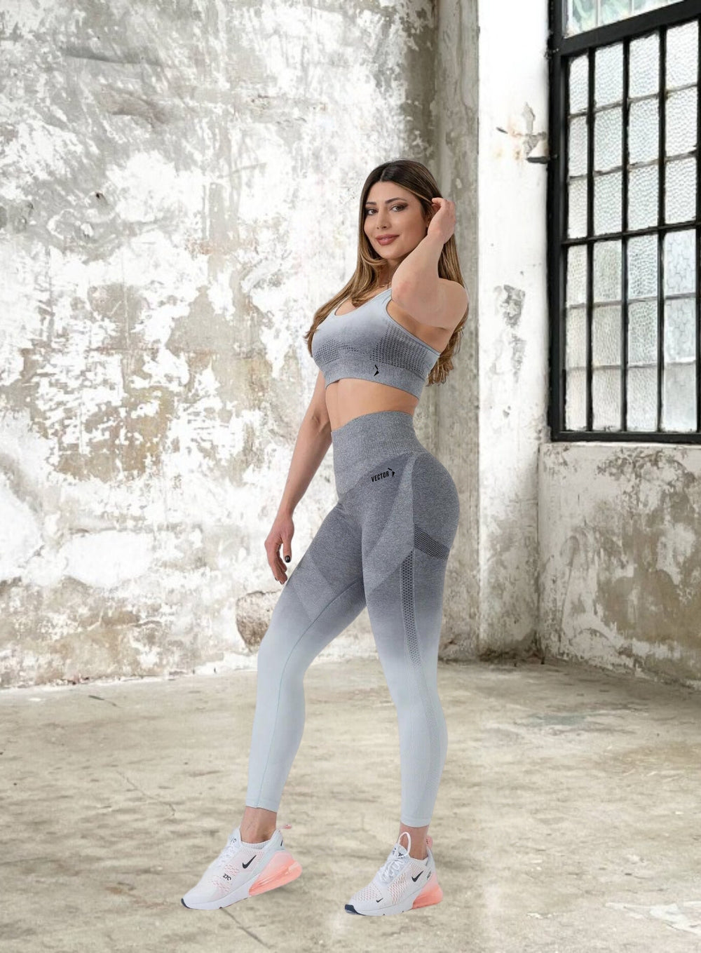 HERA - HYDRAFIT SEAMLESS SPORTS BRA - SHADED GREY - VECTOR SPORTSWEAR