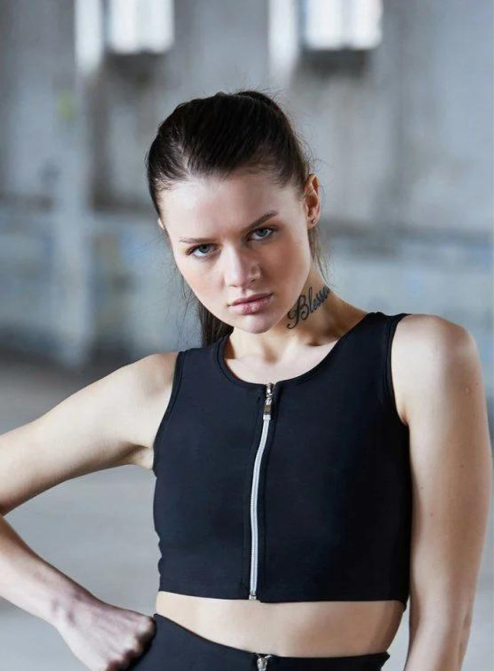 THRUD - ZIPFIT ACTIVE SLEEVELESS CROP TOP - BLACK - VECTOR SPORTSWEAR