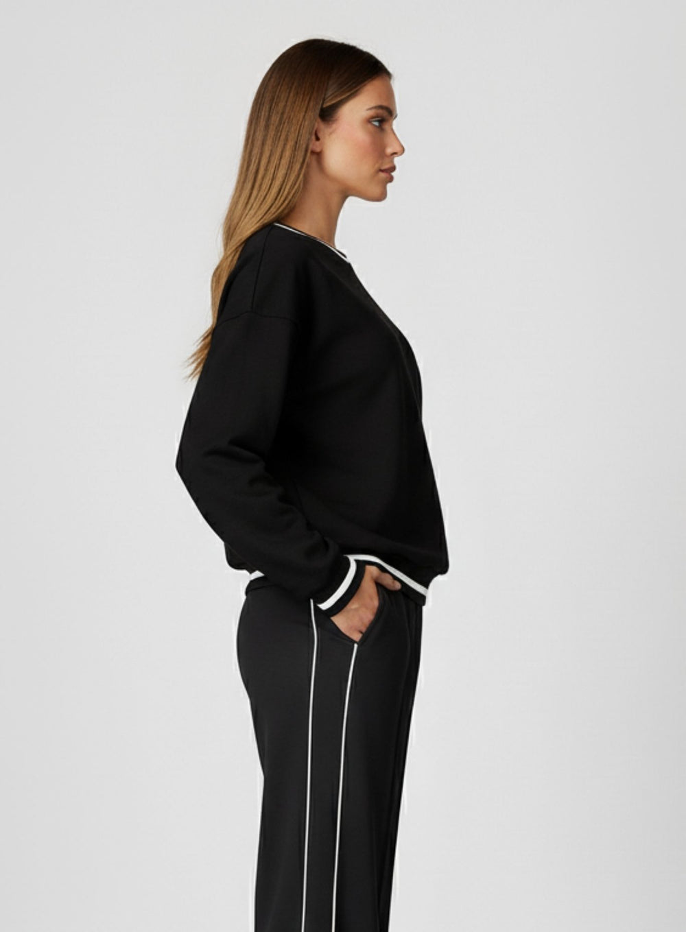 vector sportswear - Women’s casual loose fit sweater pullover