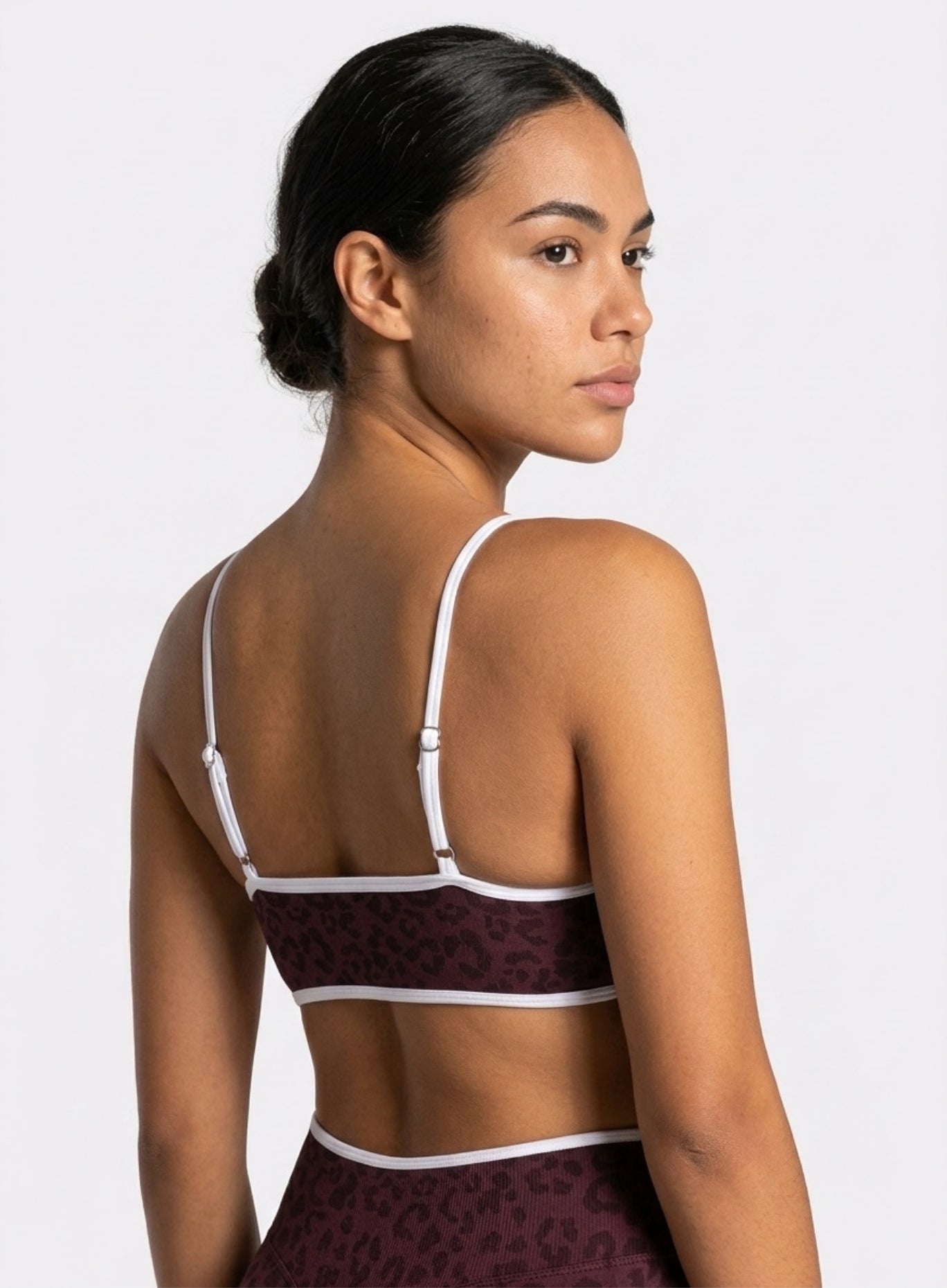 Athletica™ Leopard Sports Bra – Merlot