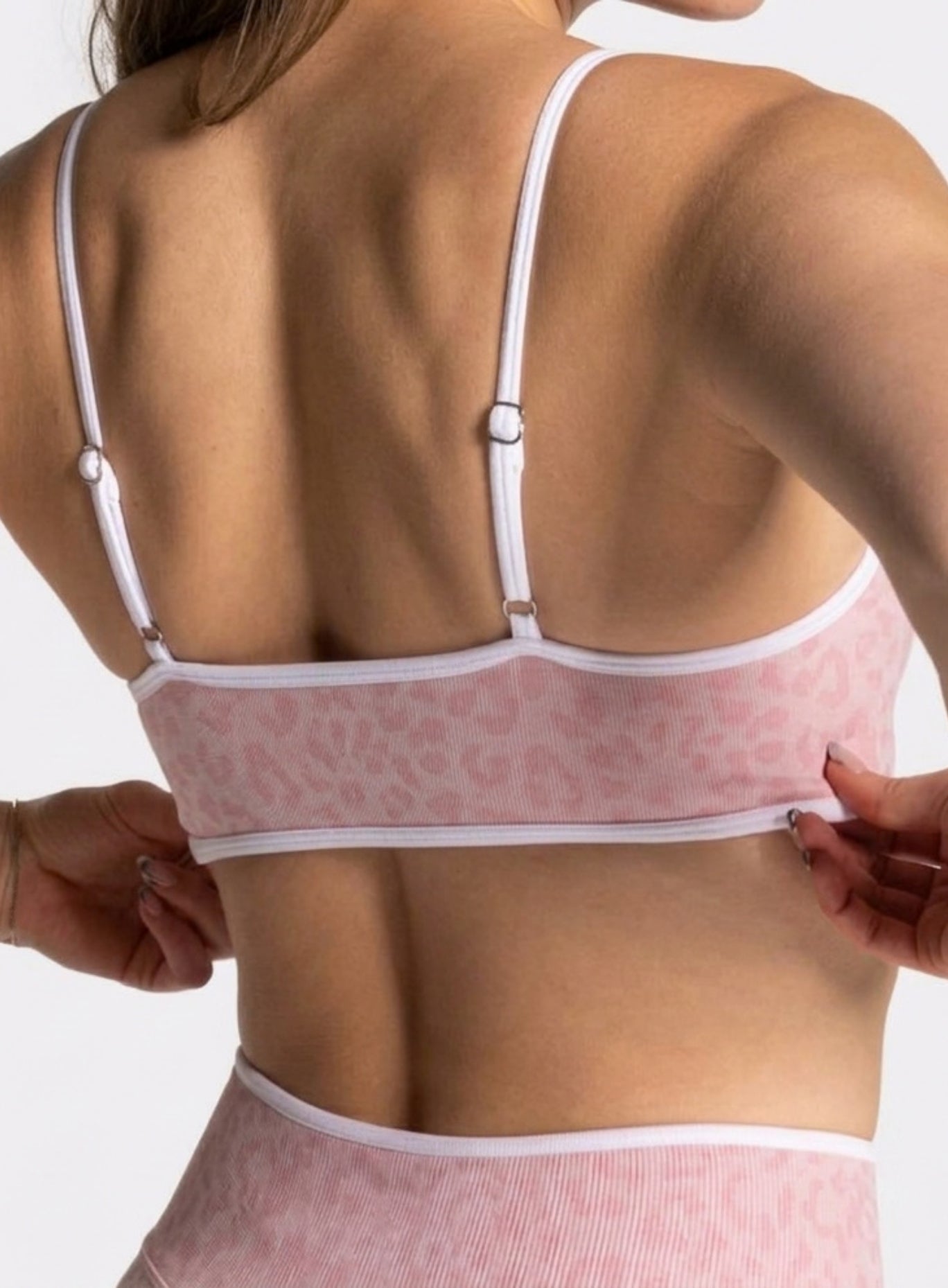 Athletica™ Leopard Sports Bra – Pink