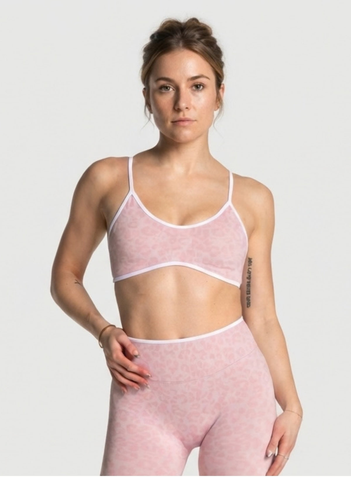 Athletica™ Leopard Sports Bra – Pink