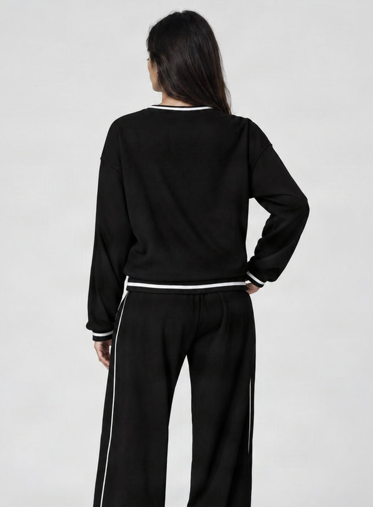 Casual Loose Fit Sweater - Black