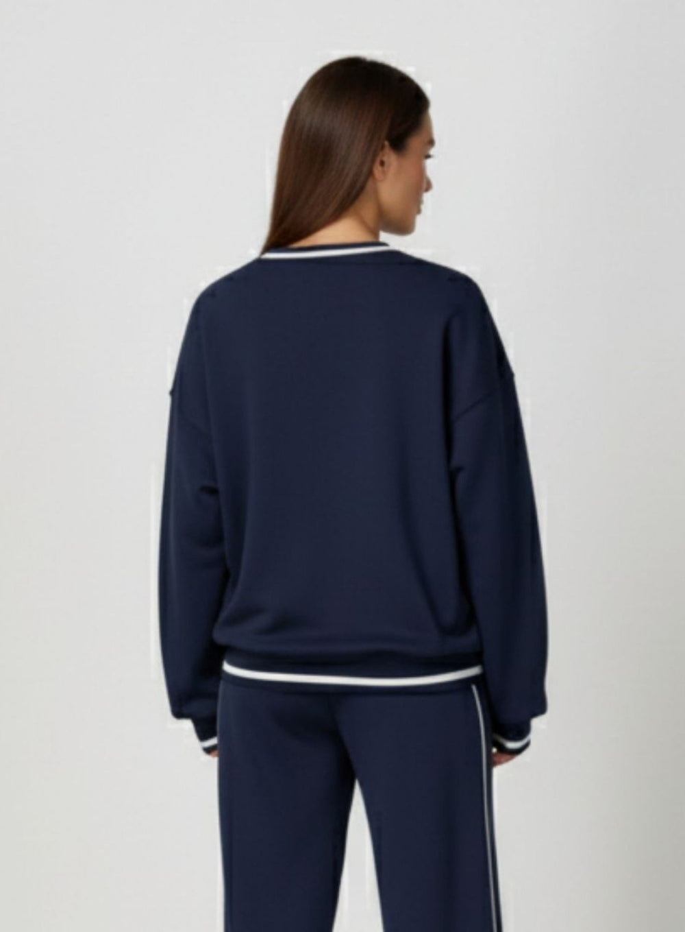 vector sportswear - Women’s casual loose fit sweater pullover