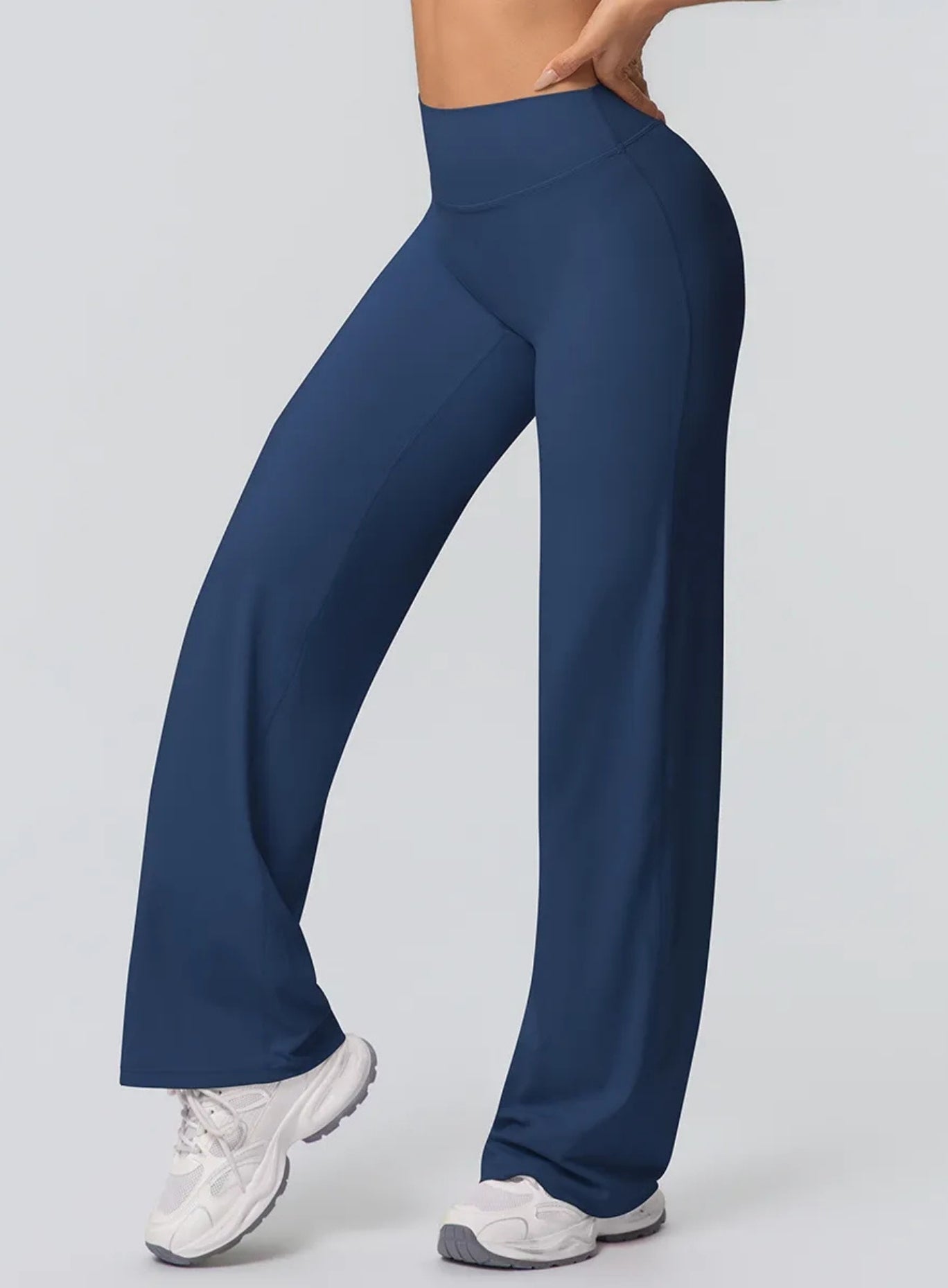 CloudFlow™ Flare Leggings - Badge Blue