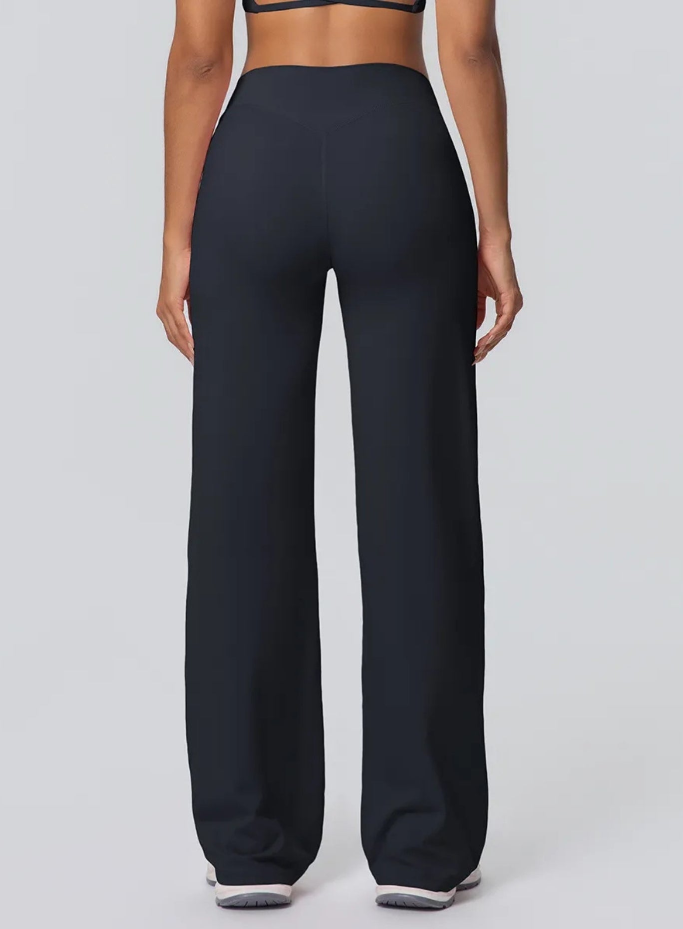 CloudFlow™ Flare Leggings - Black