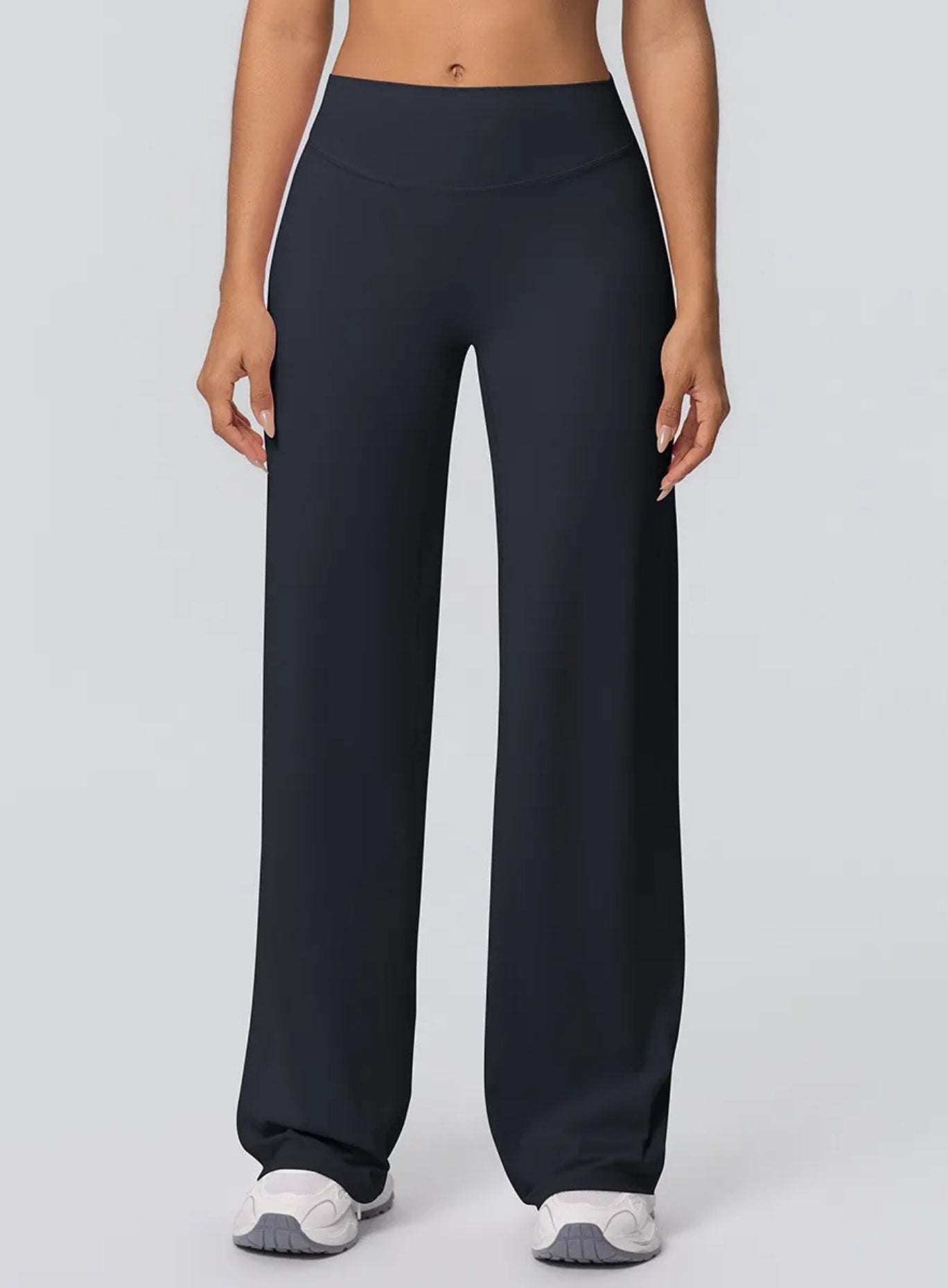 CloudFlow™ Flare Leggings - Black