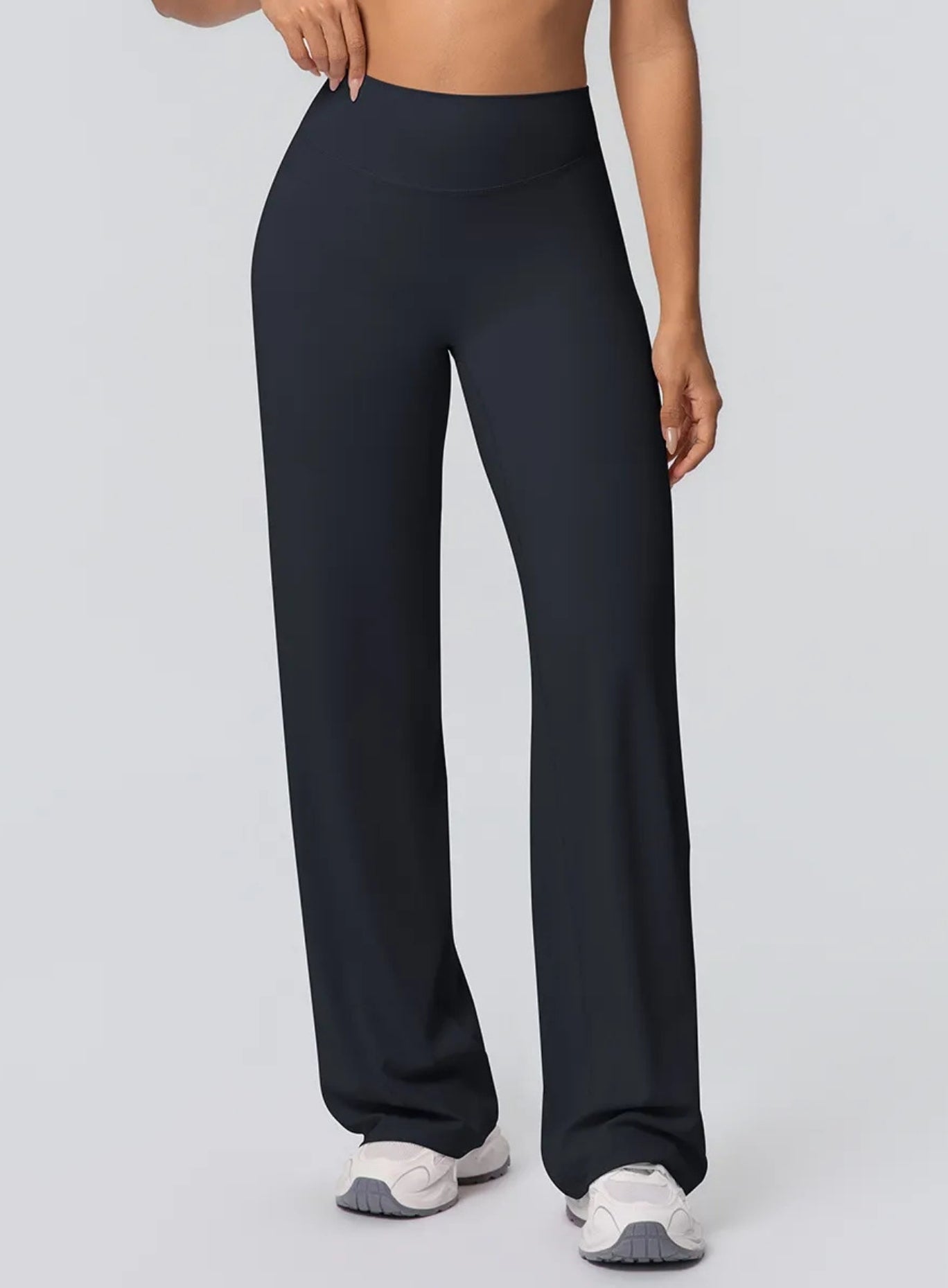 CloudFlow™ Flare Leggings - Black