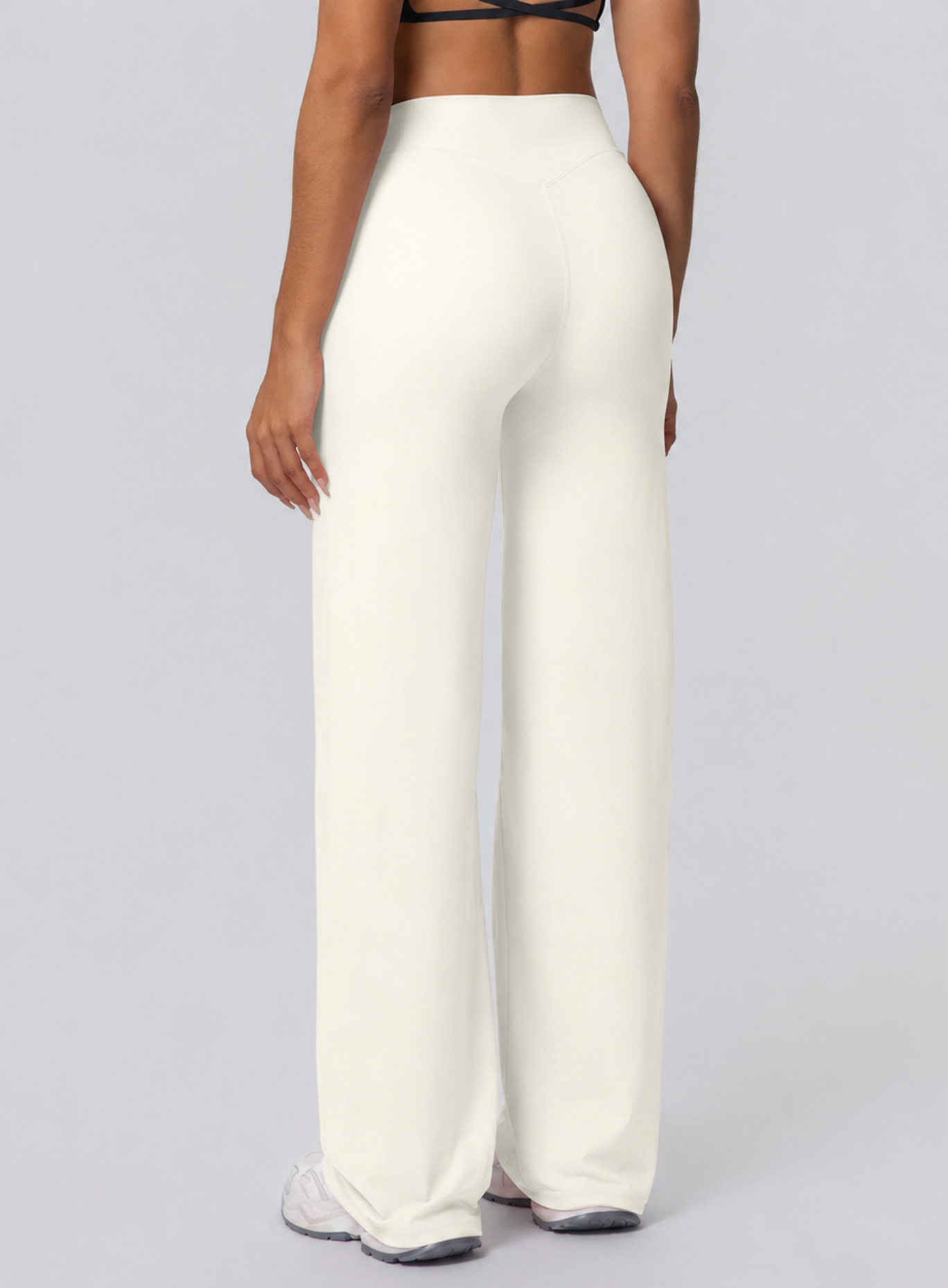 CloudFlow™ Flare Leggings - Light Ivory