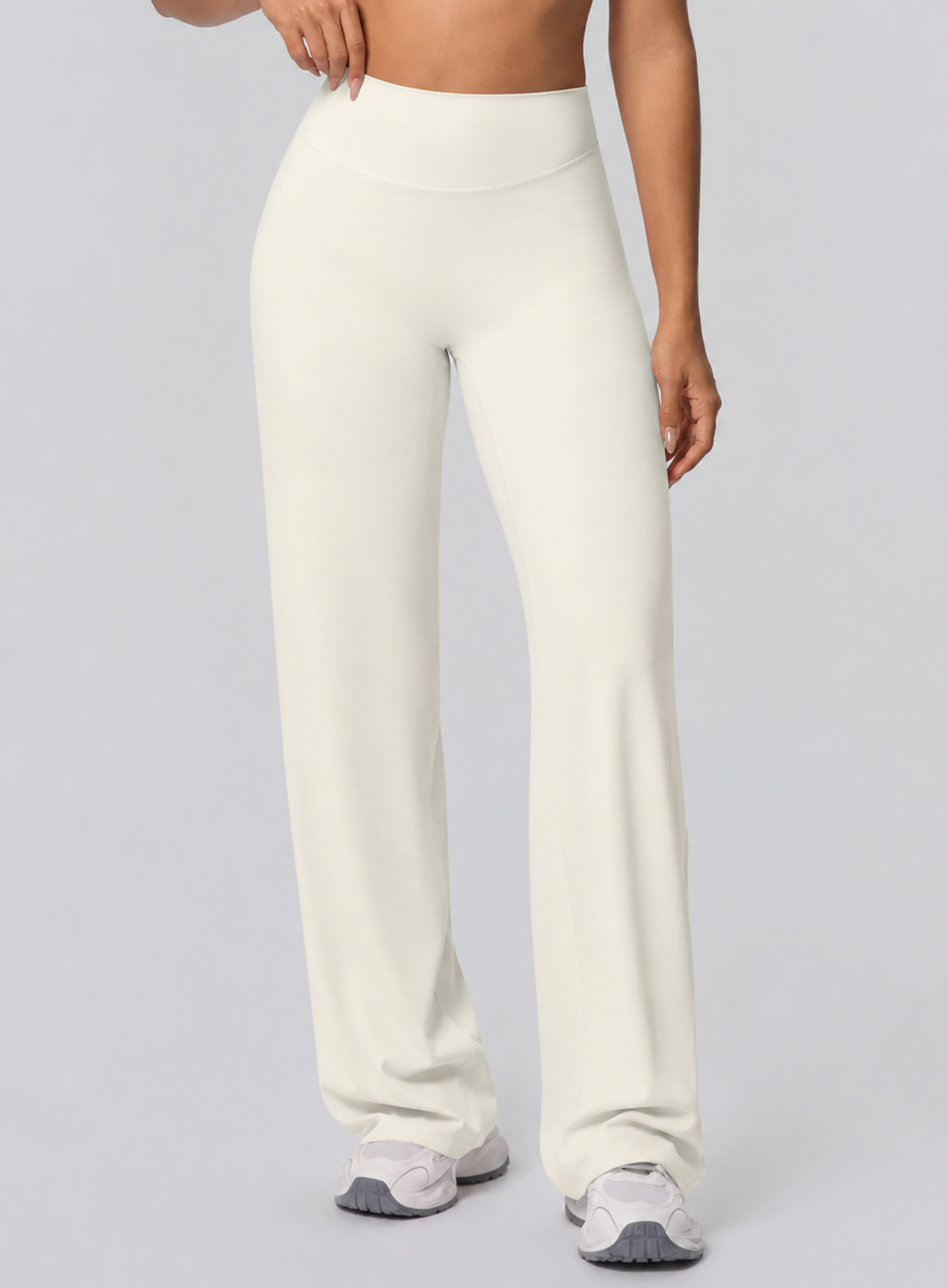CloudFlow™ Flare Leggings - Light Ivory