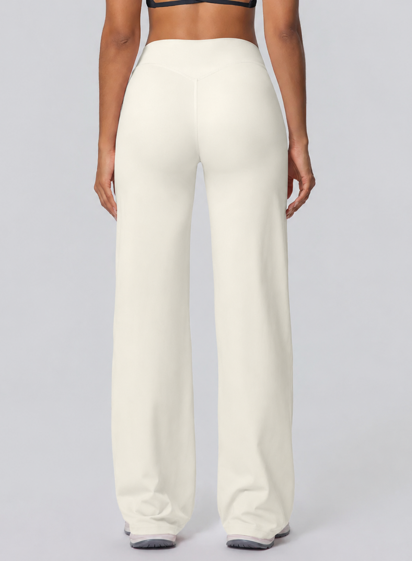 CloudFlow™ Flare Leggings - Light Ivory