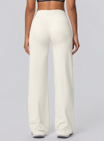CloudFlow™ Flare Leggings - Light Ivory