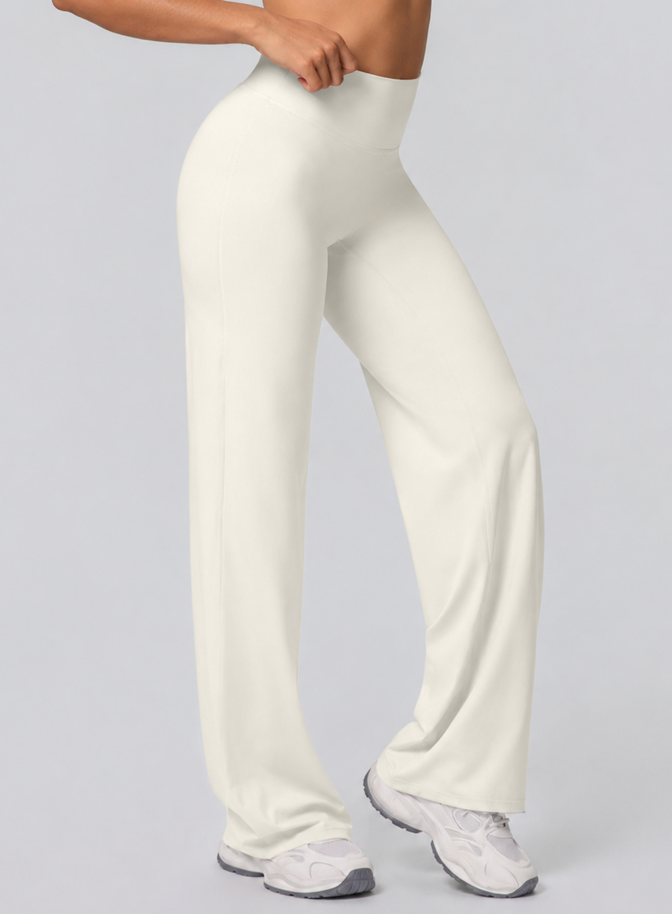 CloudFlow™ Flare Leggings - Light Ivory