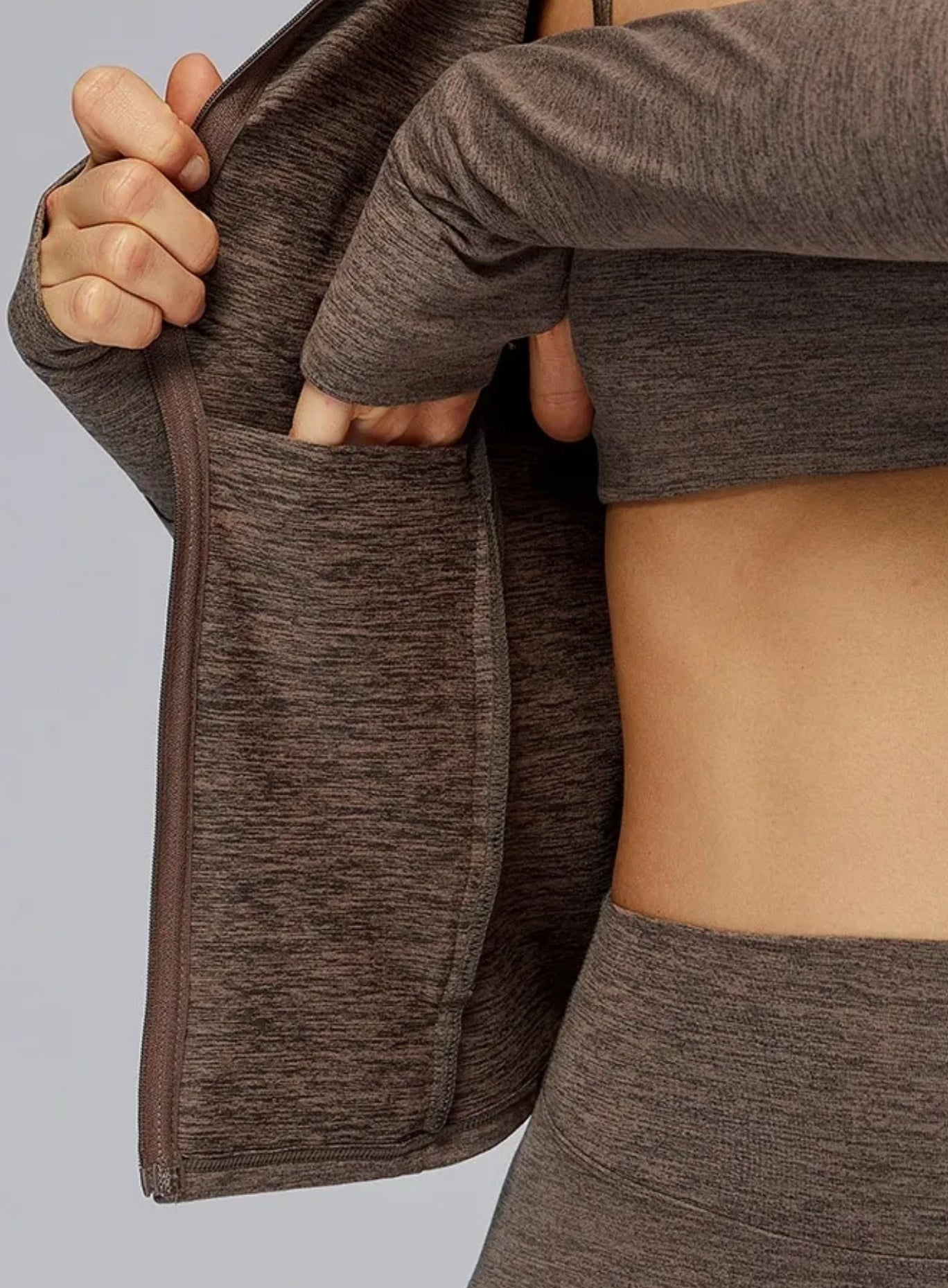 Women’s seamless brushed zip jacket with cloud-soft comfort, moisture-wicking fabric & contour fit. Perfect for gym & daily active lifestyle.