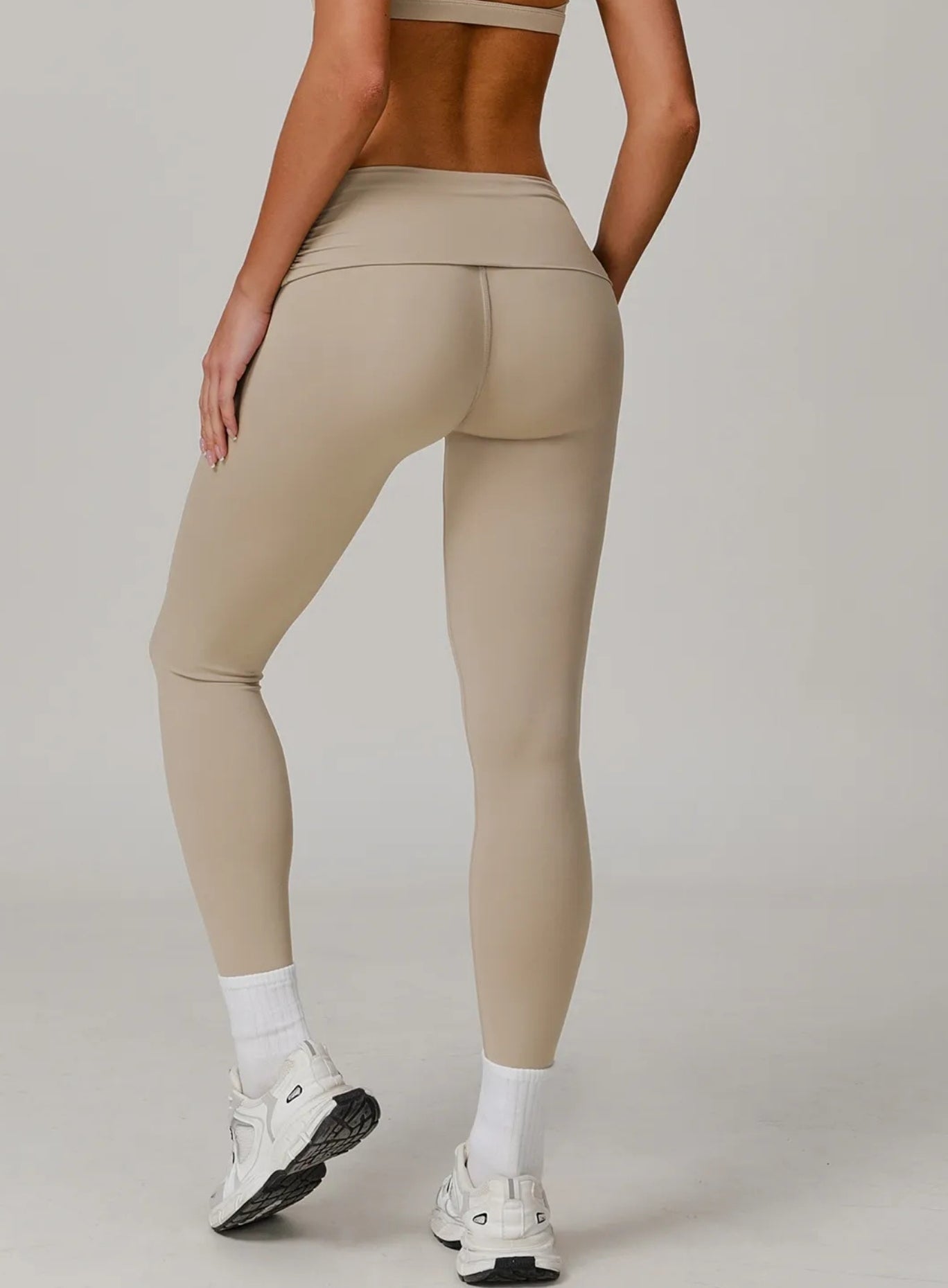 FlexFold™ CloudTouch Legging Natural Beige - VECTOR SPORTSWEAR