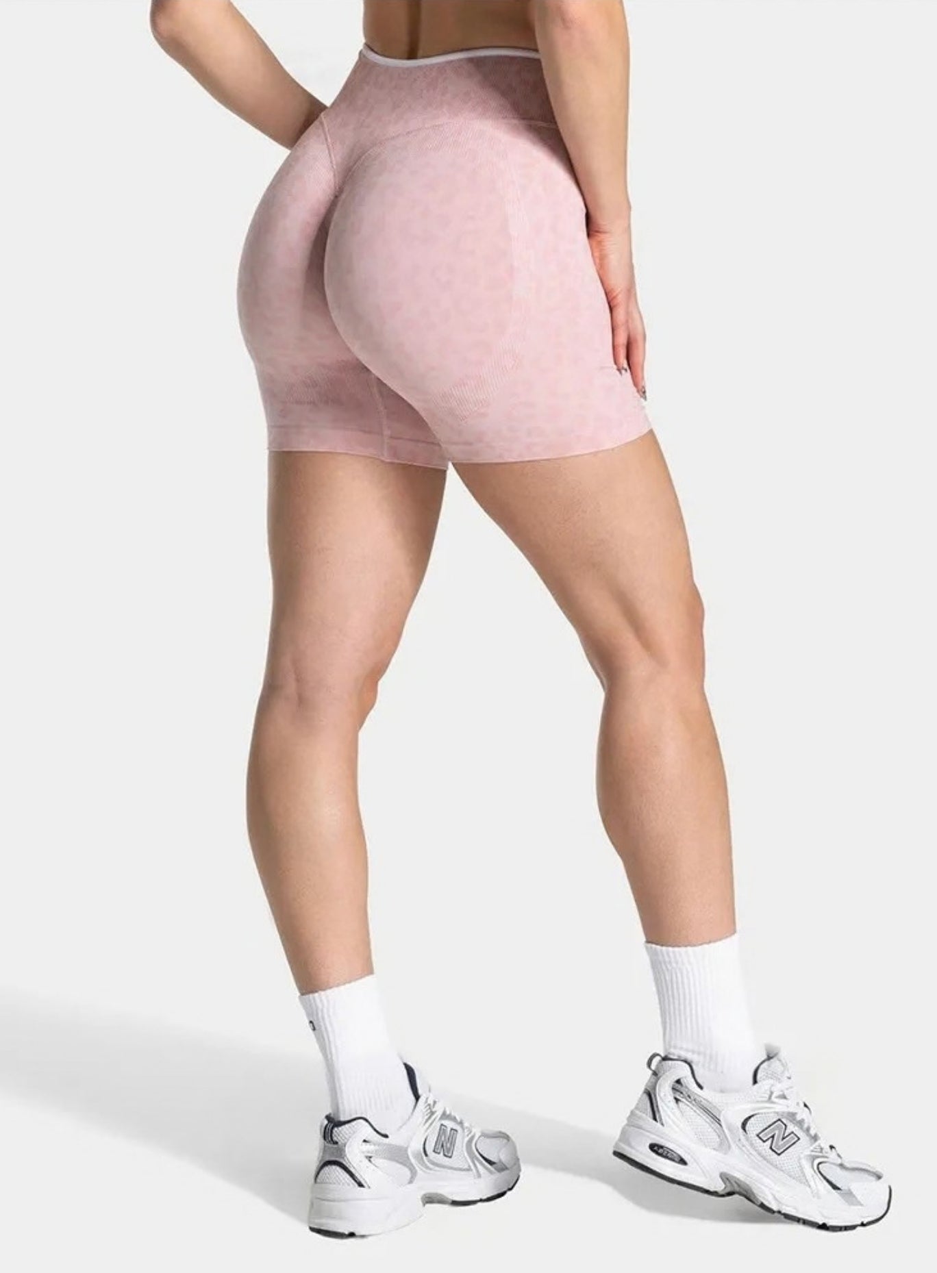 Leopard Scrunch Shorts - Pink