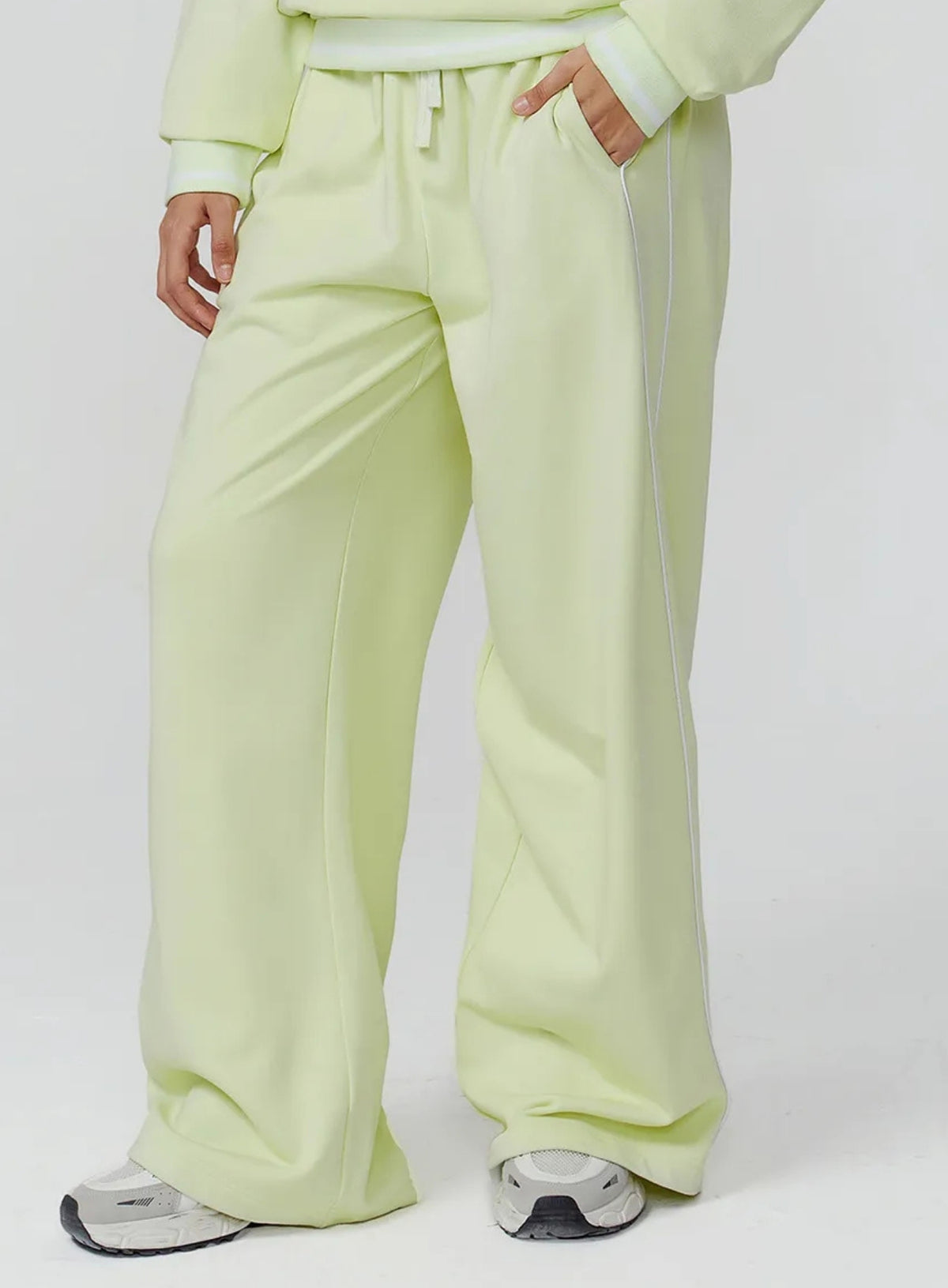 Lounge Stride Flare Joggers - Lemon Green