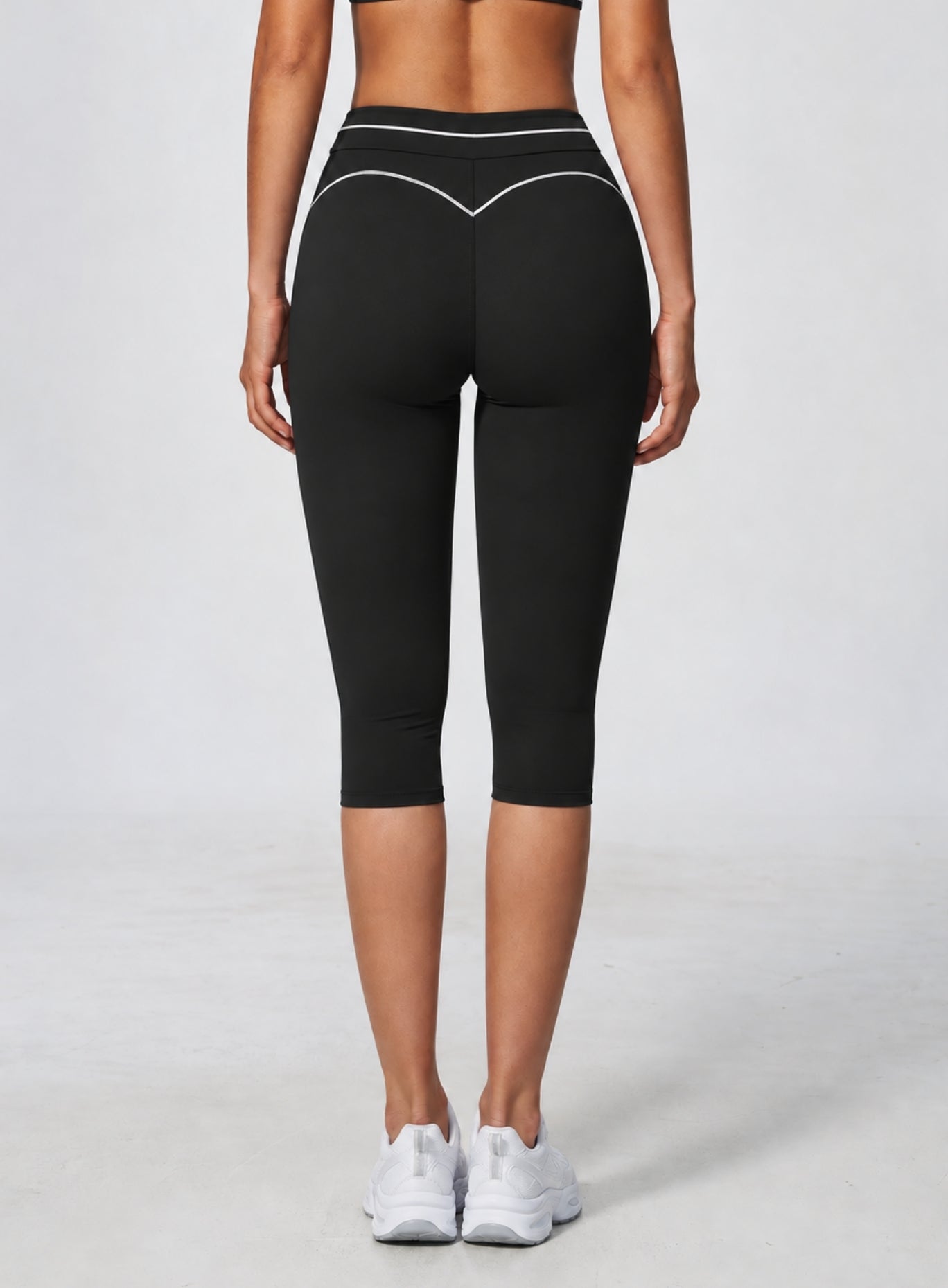 VELA™ Contour Capri Leggings - Black