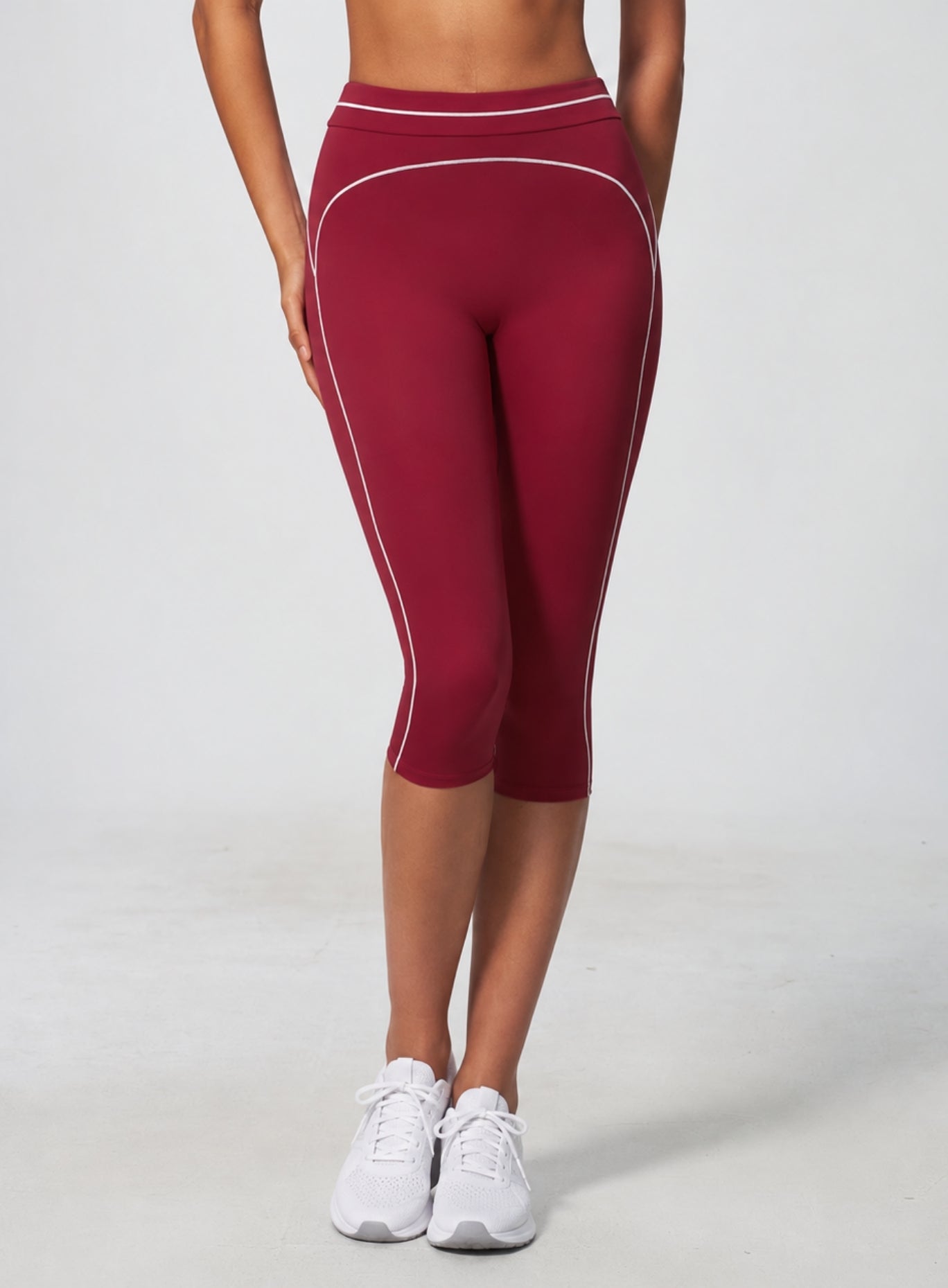 VELA™ Contour Capri Leggings - Burgundy