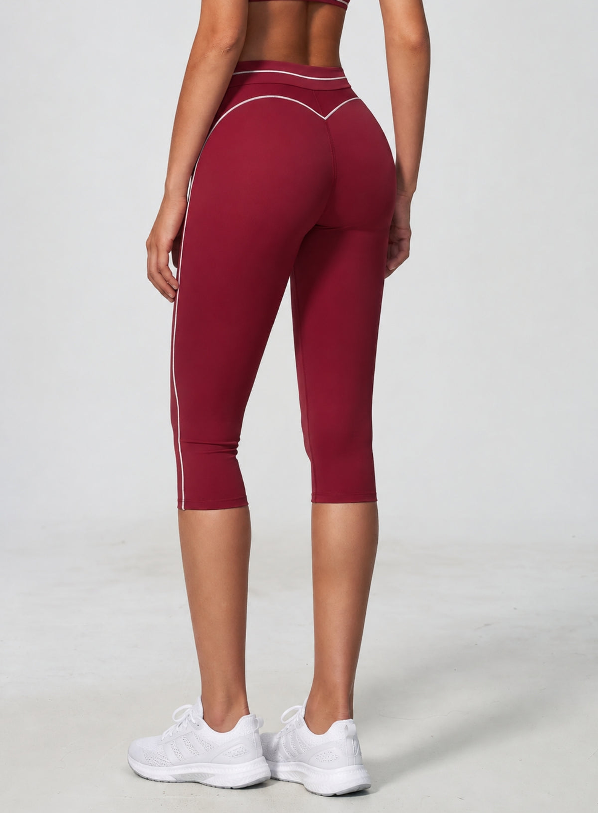 VELA™ Contour Capri Leggings - Burgundy