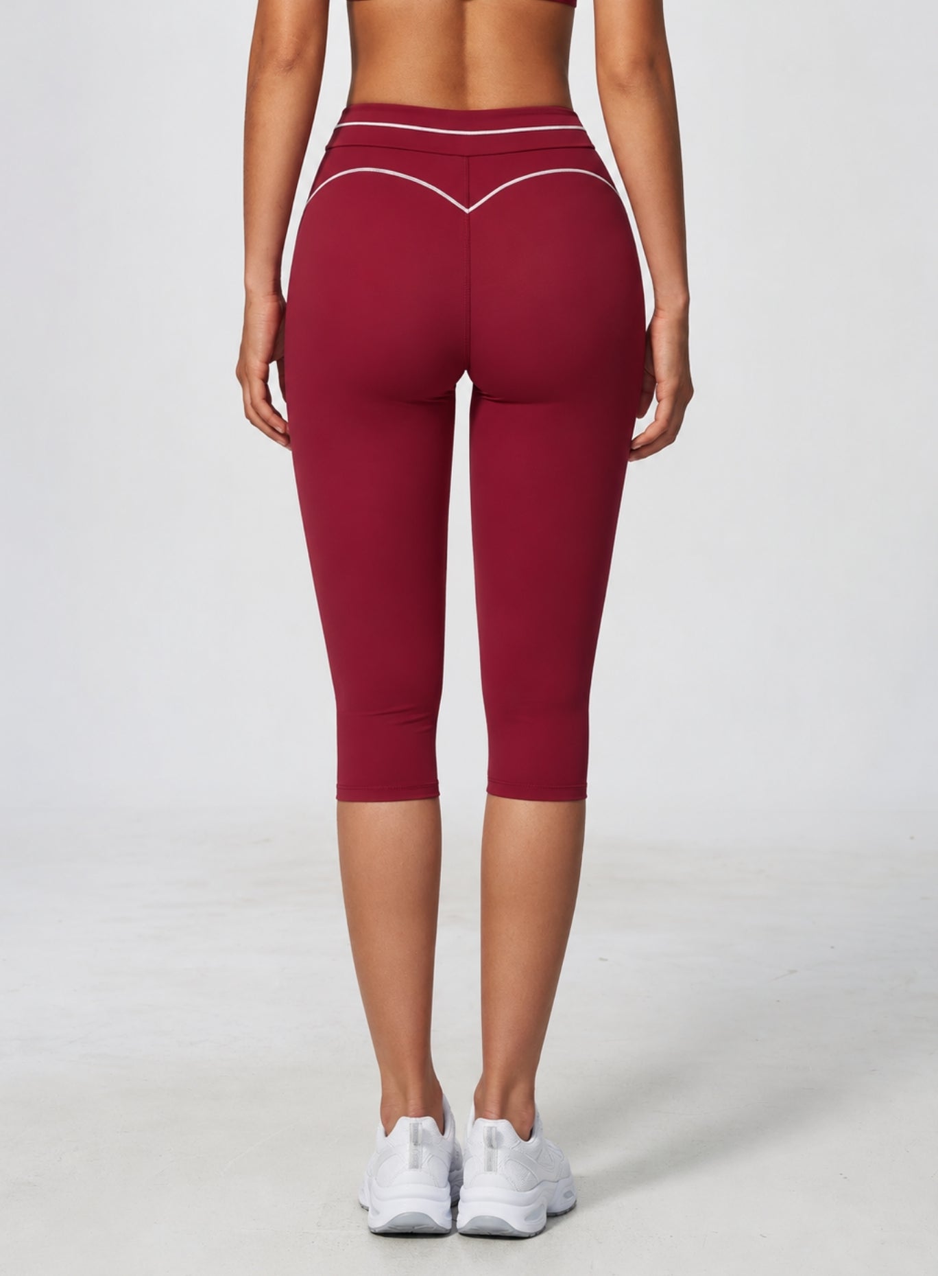 VELA™ Contour Capri Leggings - Burgundy