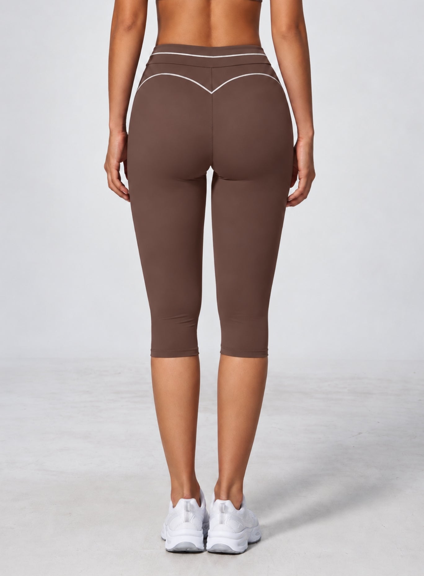 VELA™ Contour Capri Leggings - Dark Brown