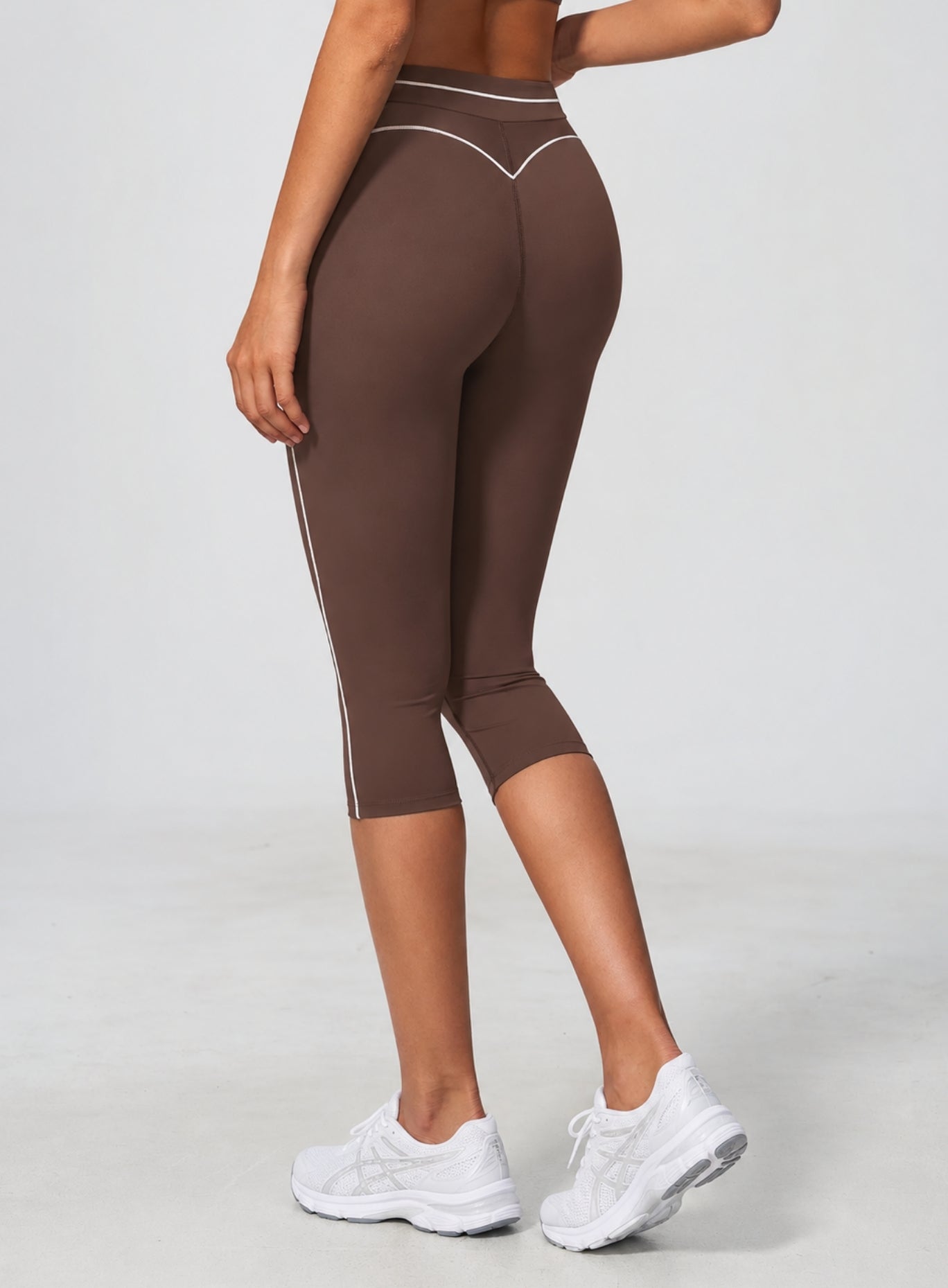 VELA™ Contour Capri Leggings - Dark Brown
