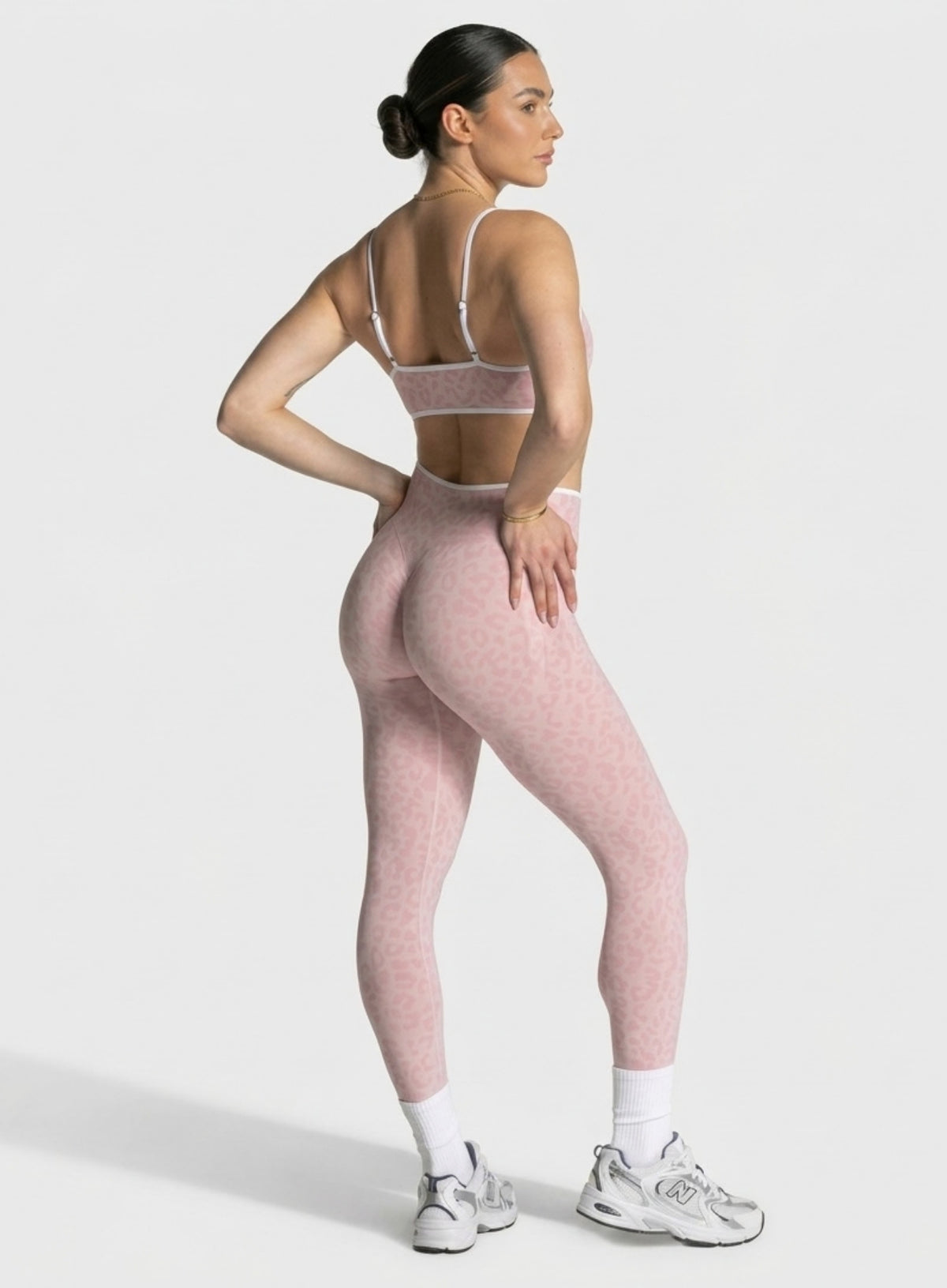 Athletica™ Leopard Sports Bra – Pink