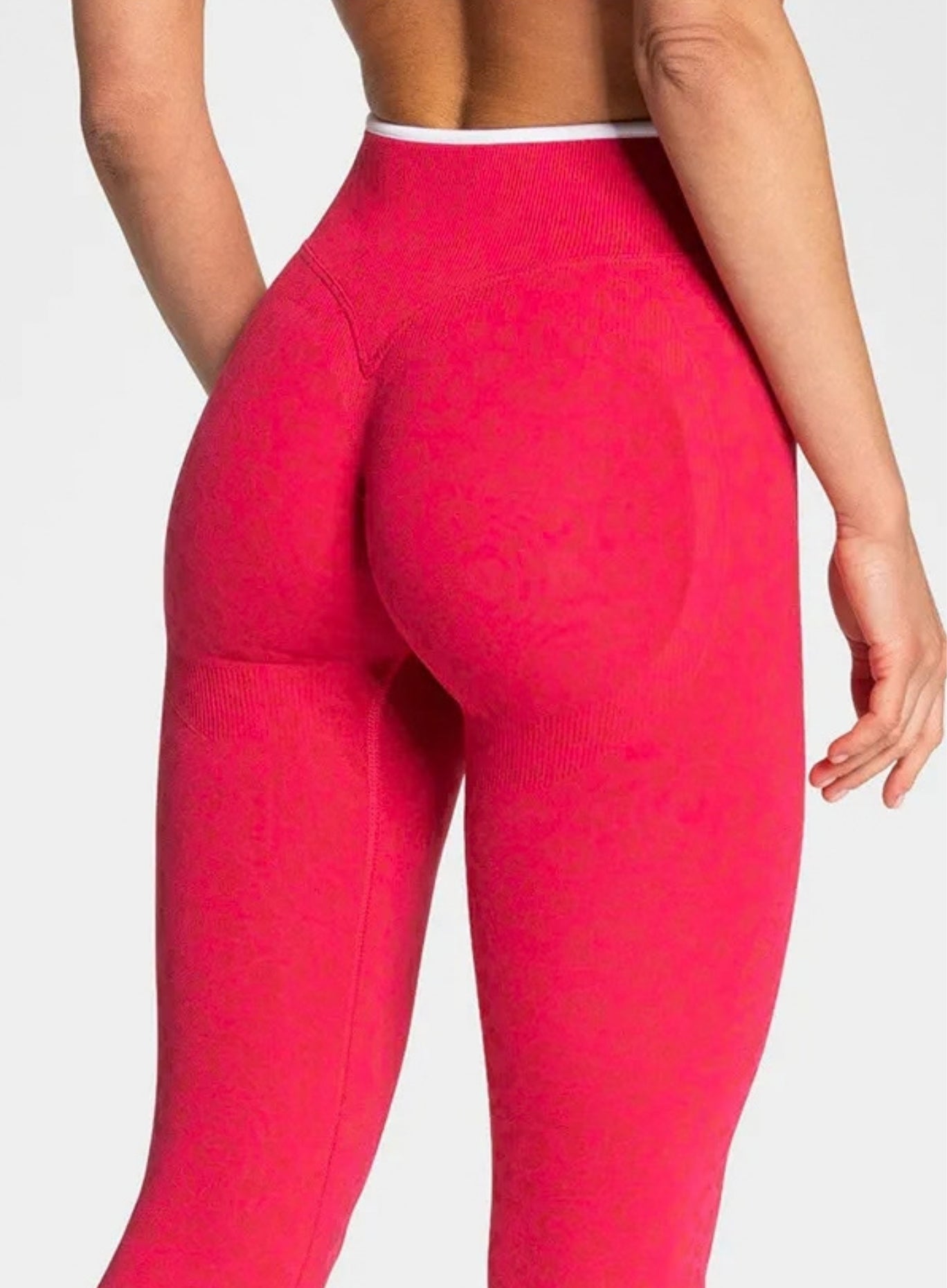 HydraFit Leopard Scrunch Leggings - Berry